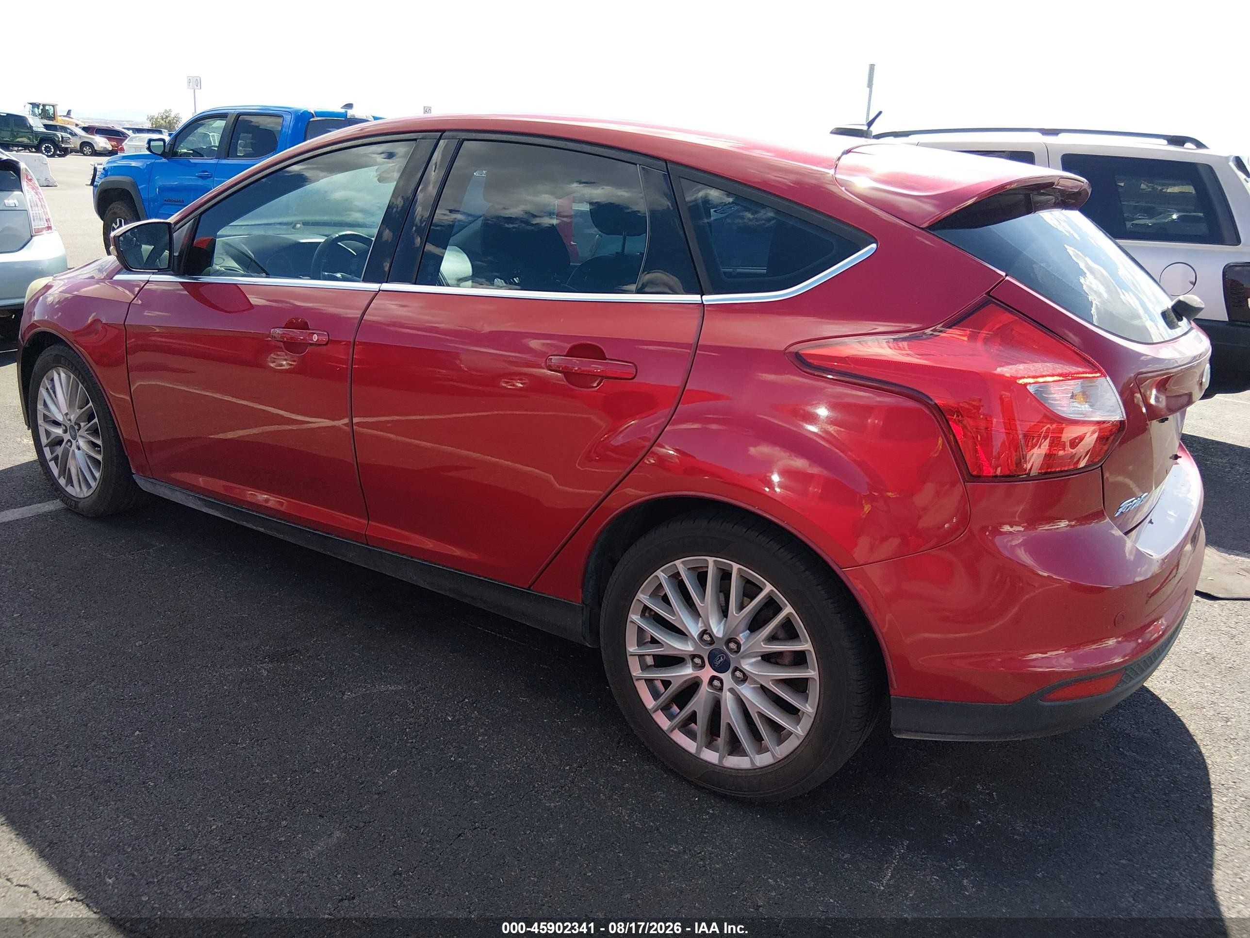 2012 Ford Focus Sel Red vin: 1FAHP3M26CL451969