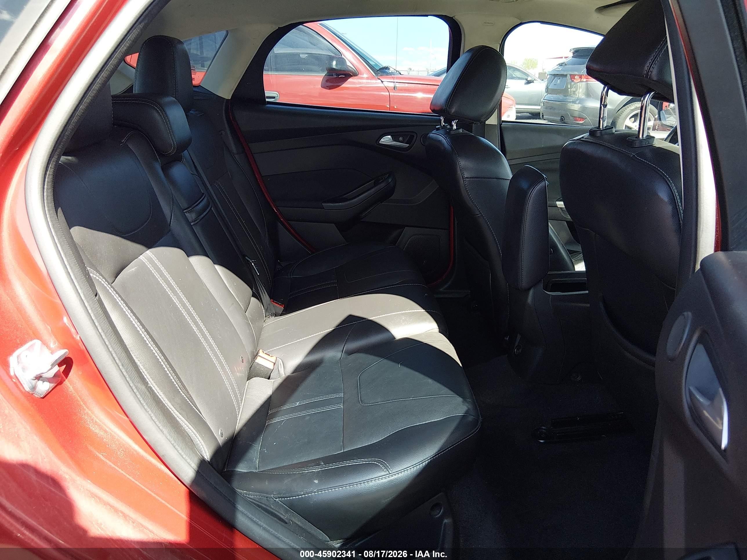 2012 Ford Focus Sel Red vin: 1FAHP3M26CL451969
