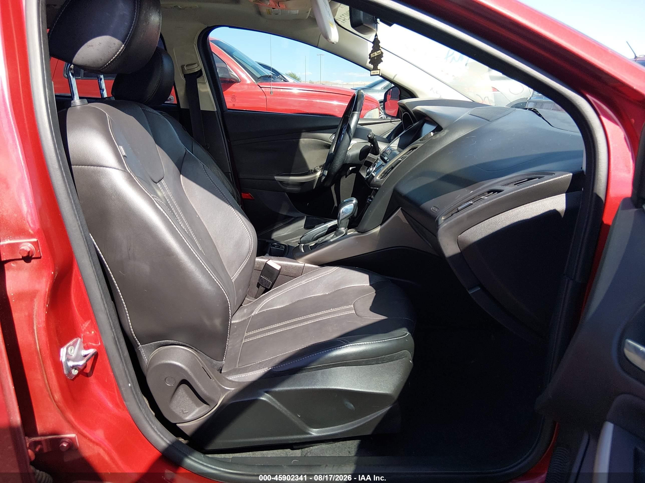2012 Ford Focus Sel Red vin: 1FAHP3M26CL451969