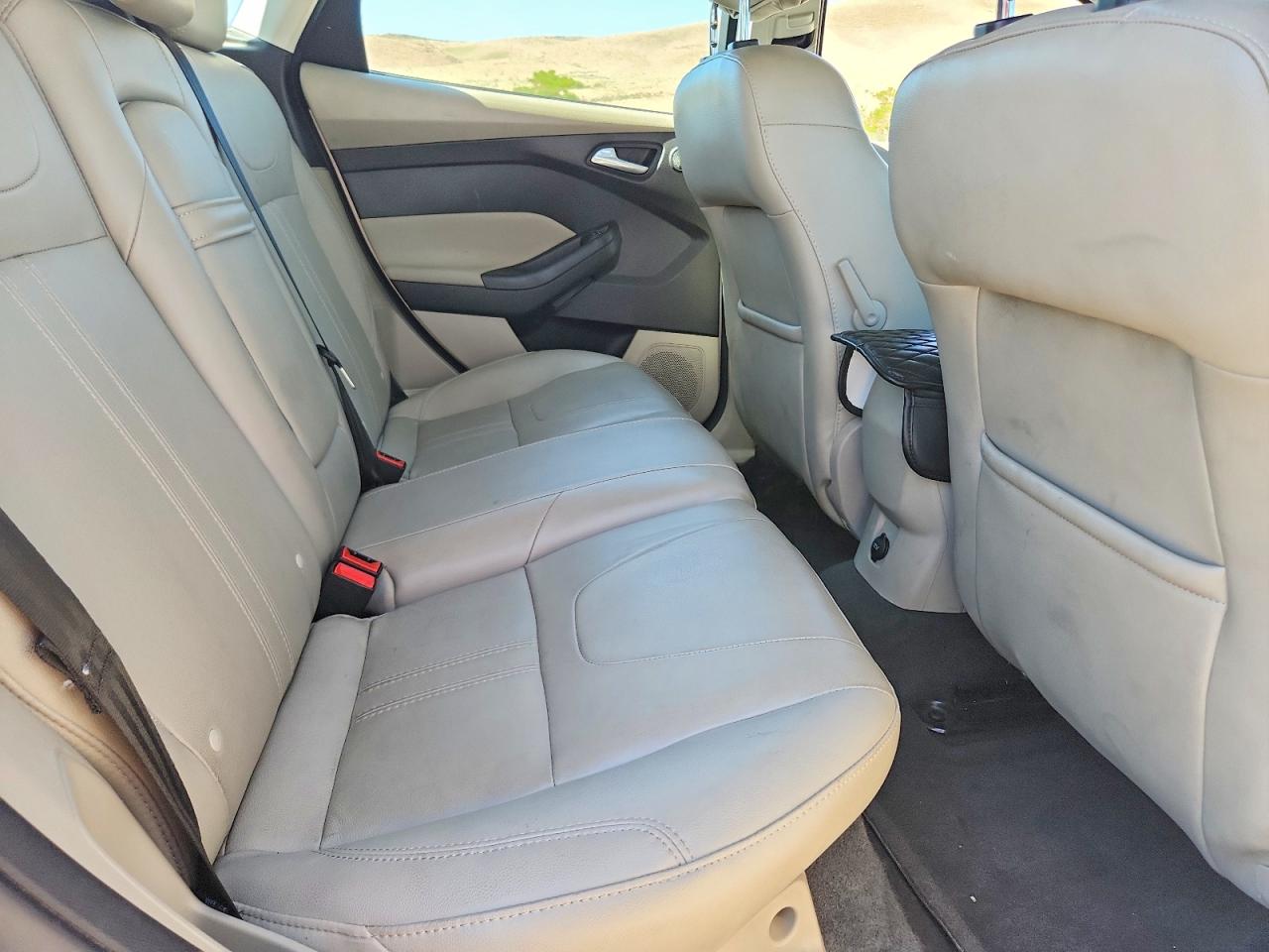 2012 Ford Focus Sel Silver vin: 1FAHP3M26CL477827
