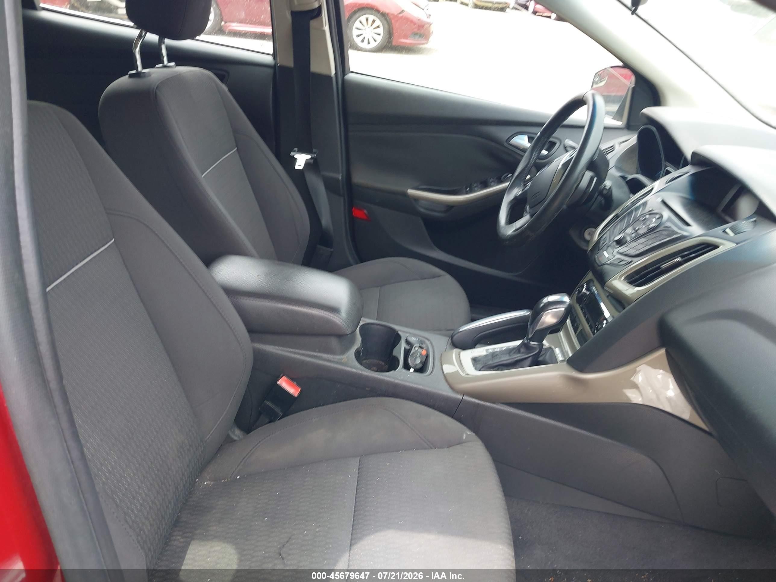 2012 Ford Focus Sel Red vin: 1FAHP3M27CL315480