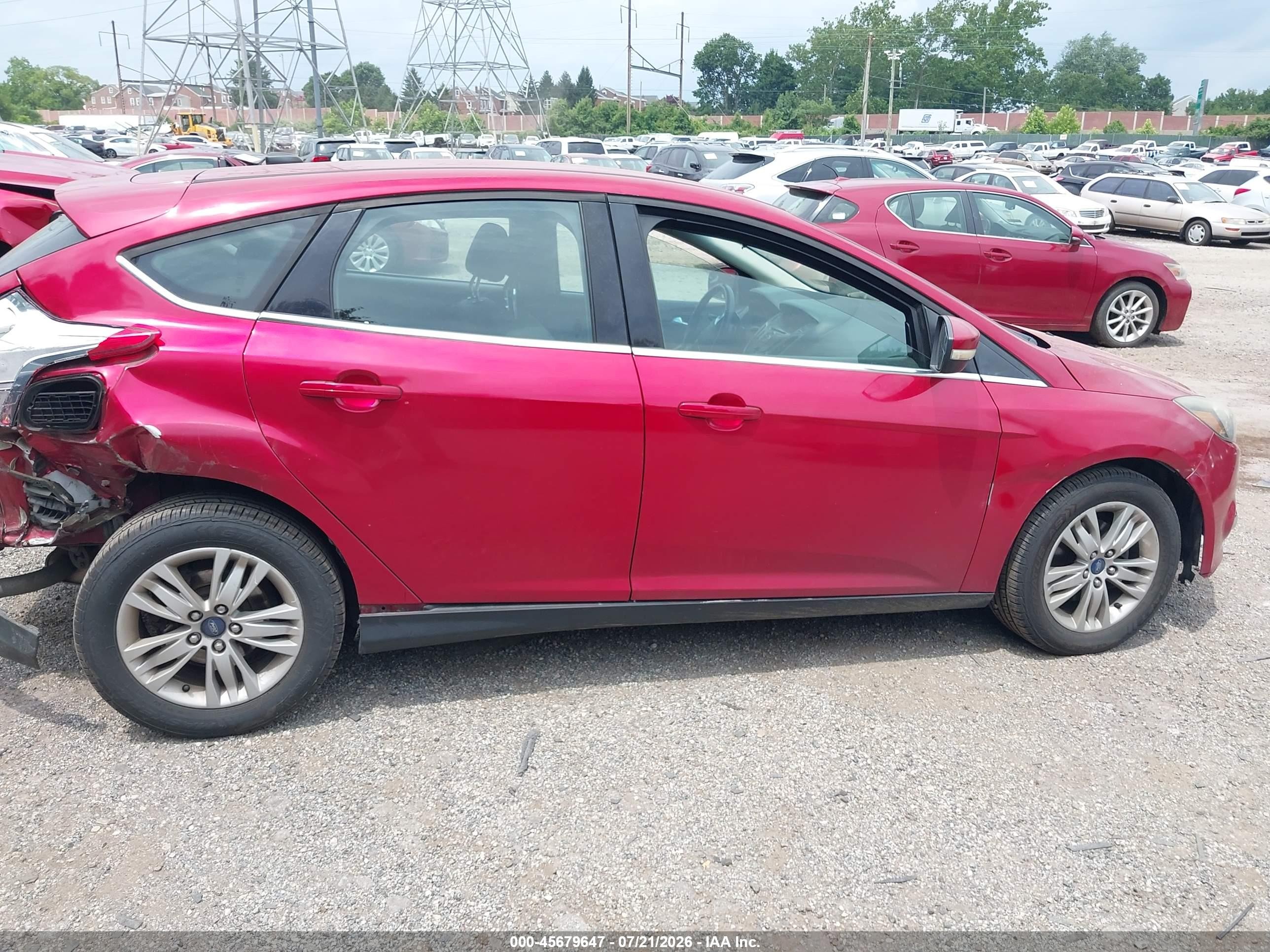 2012 Ford Focus Sel Red vin: 1FAHP3M27CL315480