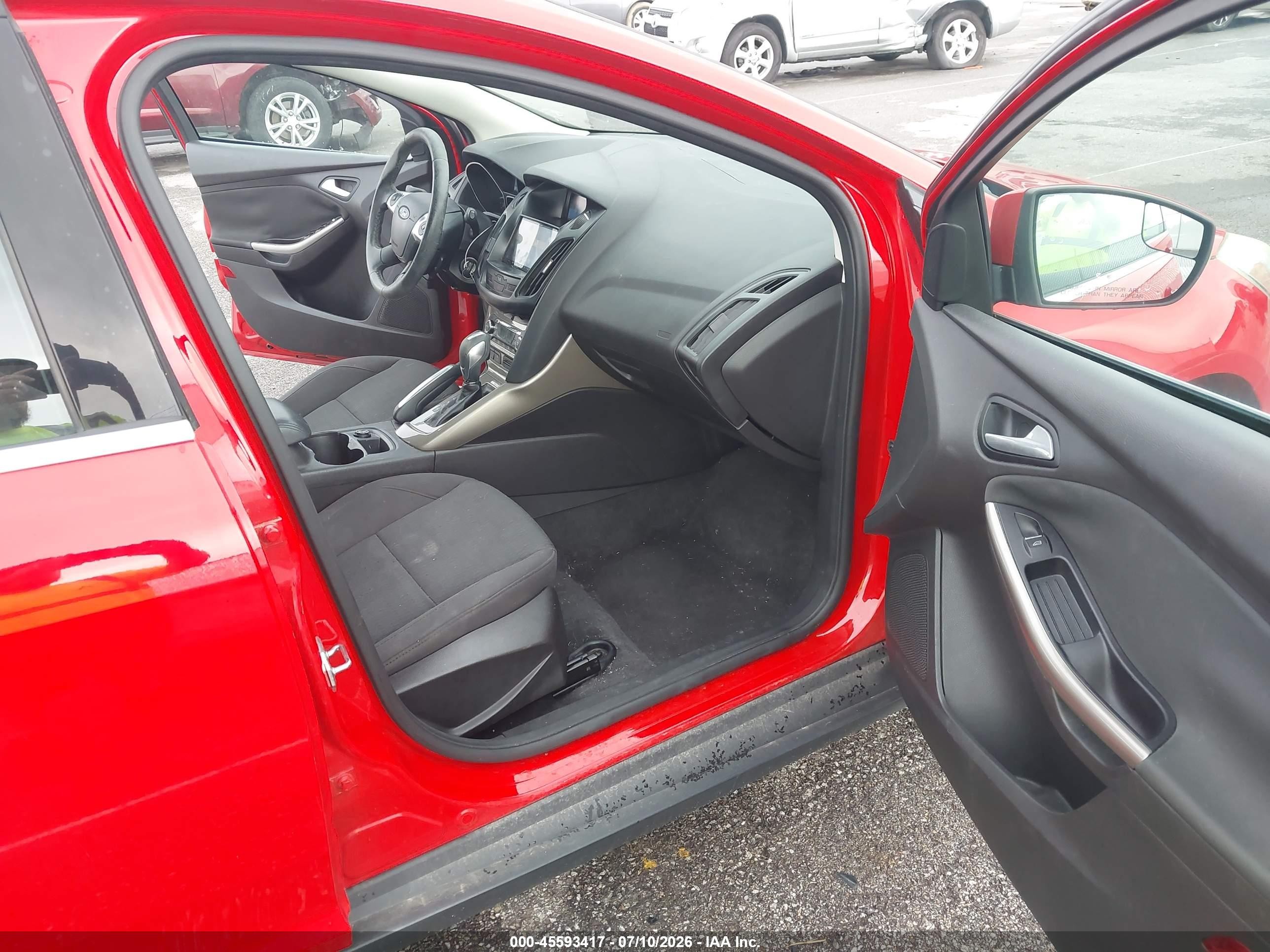 2012 Ford Focus Sel Red vin: 1FAHP3M27CL348463