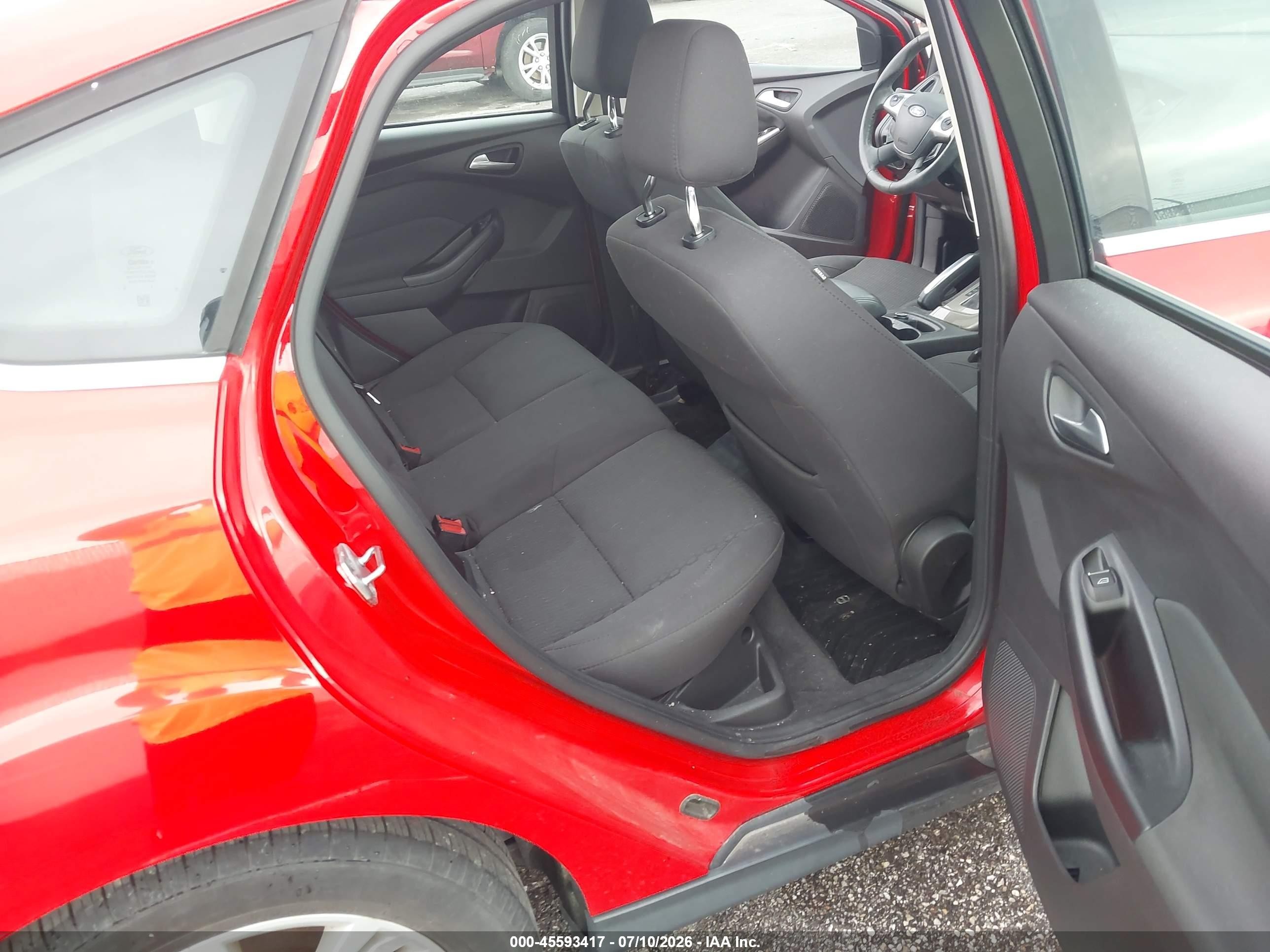 2012 Ford Focus Sel Red vin: 1FAHP3M27CL348463