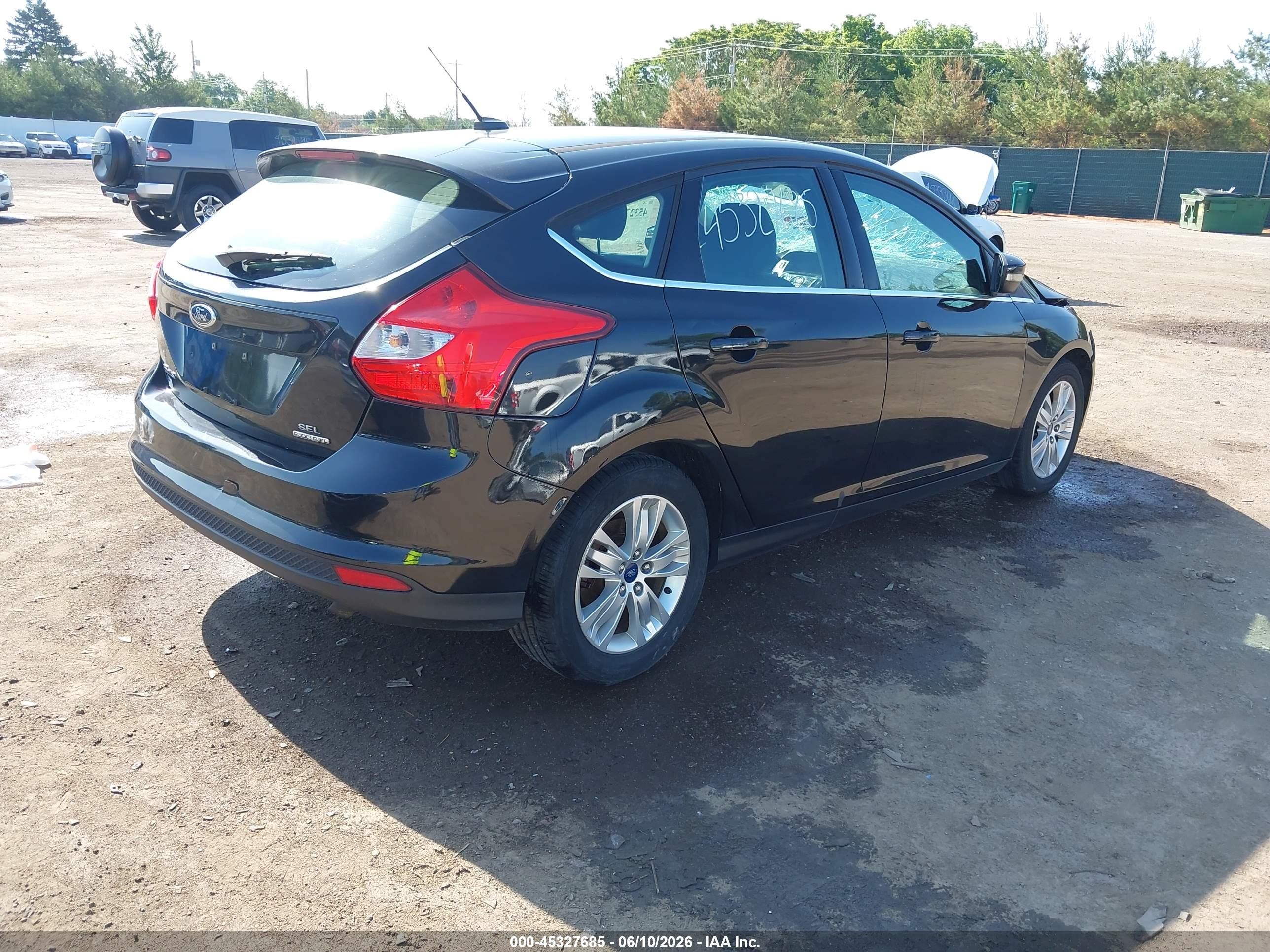 2012 Ford Focus Sel Black vin: 1FAHP3M27CL404272