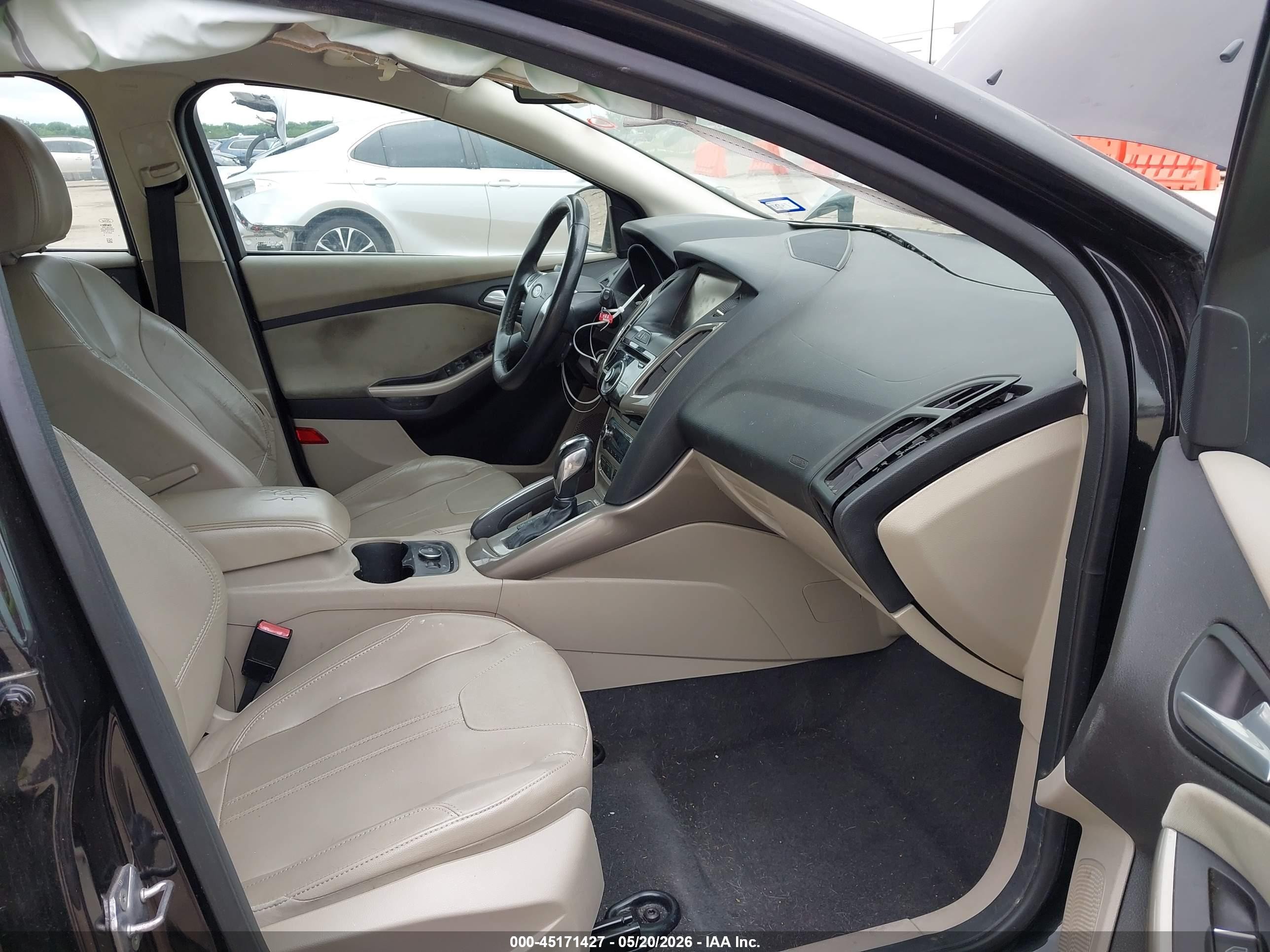 2012 Ford Focus Sel Черный vin: 1FAHP3M27CL449308