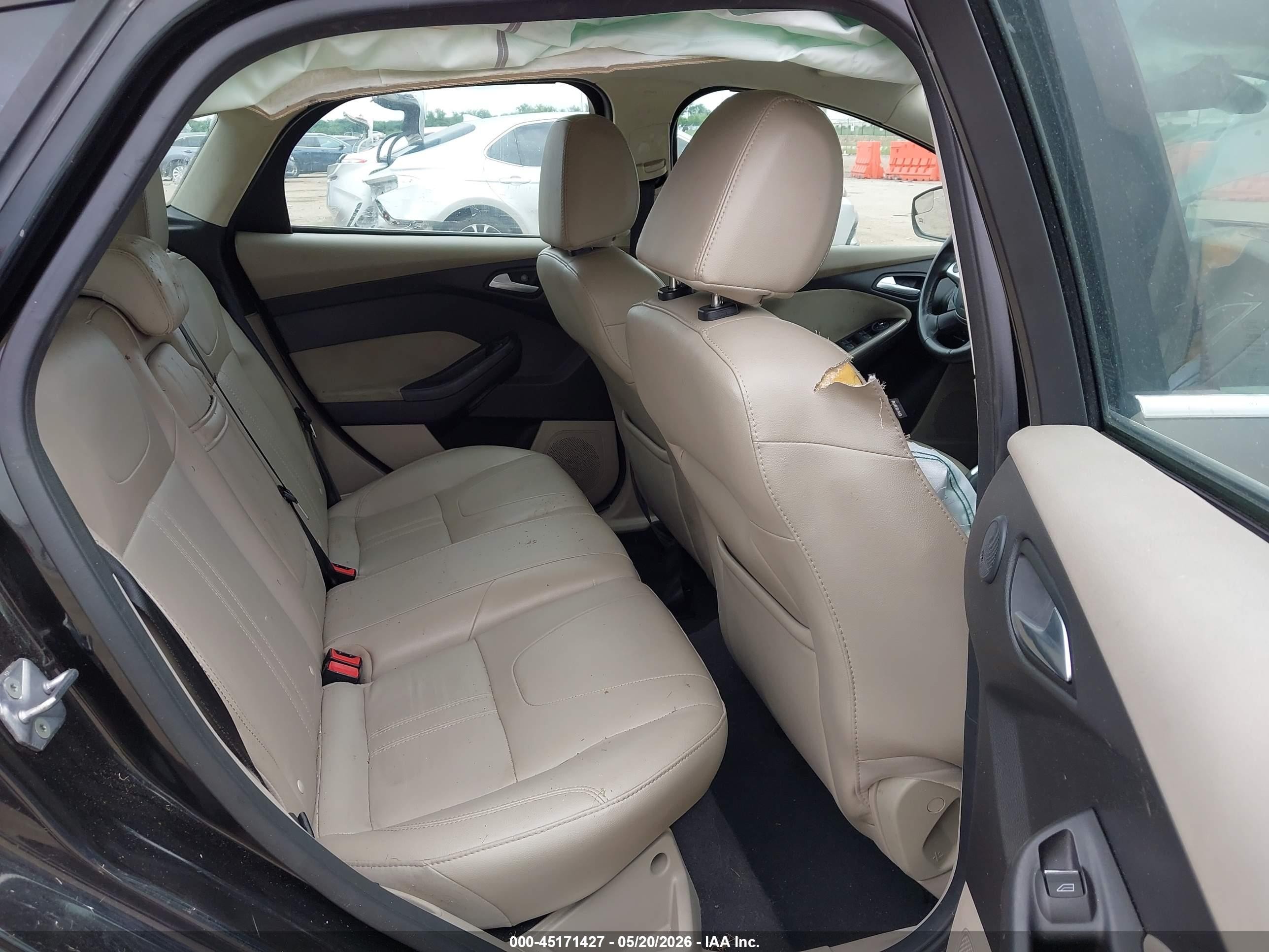 2012 Ford Focus Sel Черный vin: 1FAHP3M27CL449308