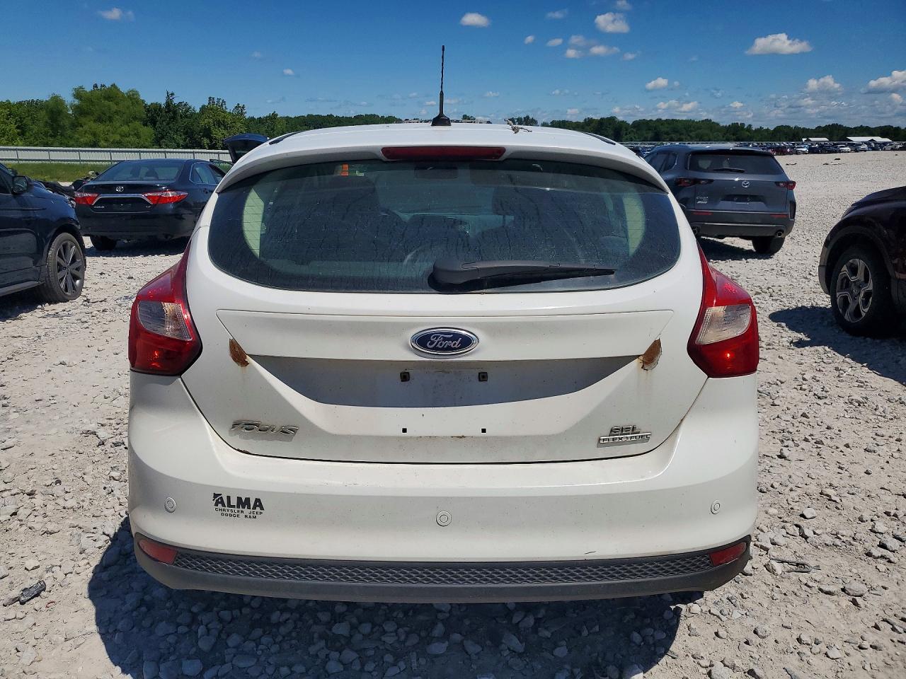 2012 Ford Focus Sel White vin: 1FAHP3M27CL465363