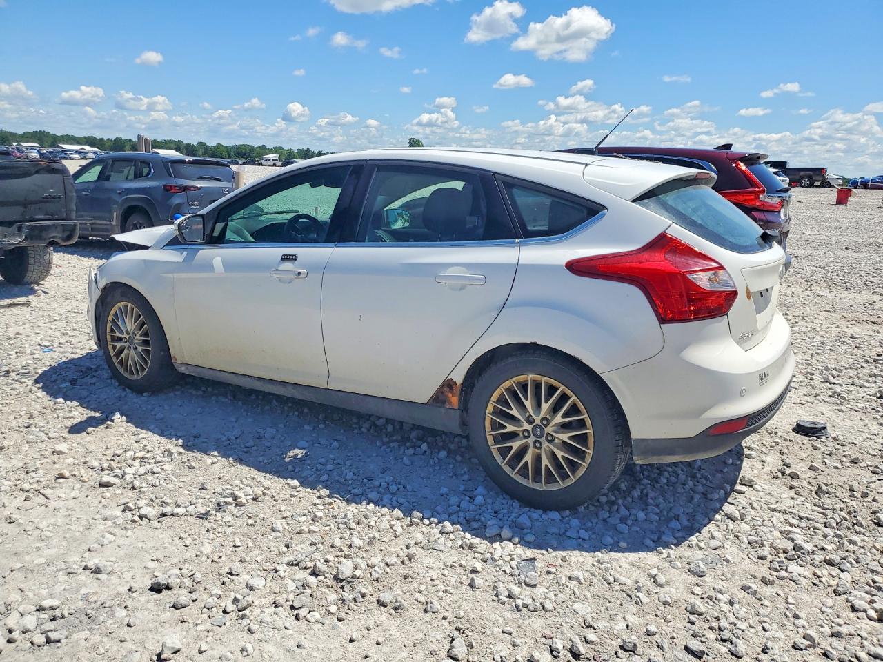 2012 Ford Focus Sel White vin: 1FAHP3M27CL465363