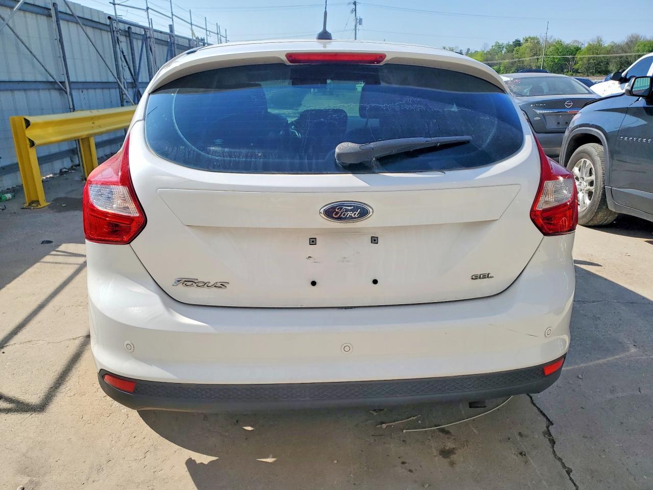2012 Ford Focus Sel White vin: 1FAHP3M28CL214478
