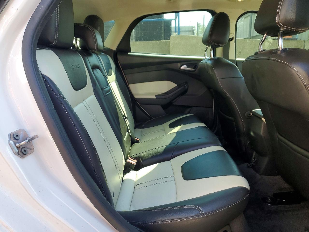 2012 Ford Focus Sel White vin: 1FAHP3M28CL214478