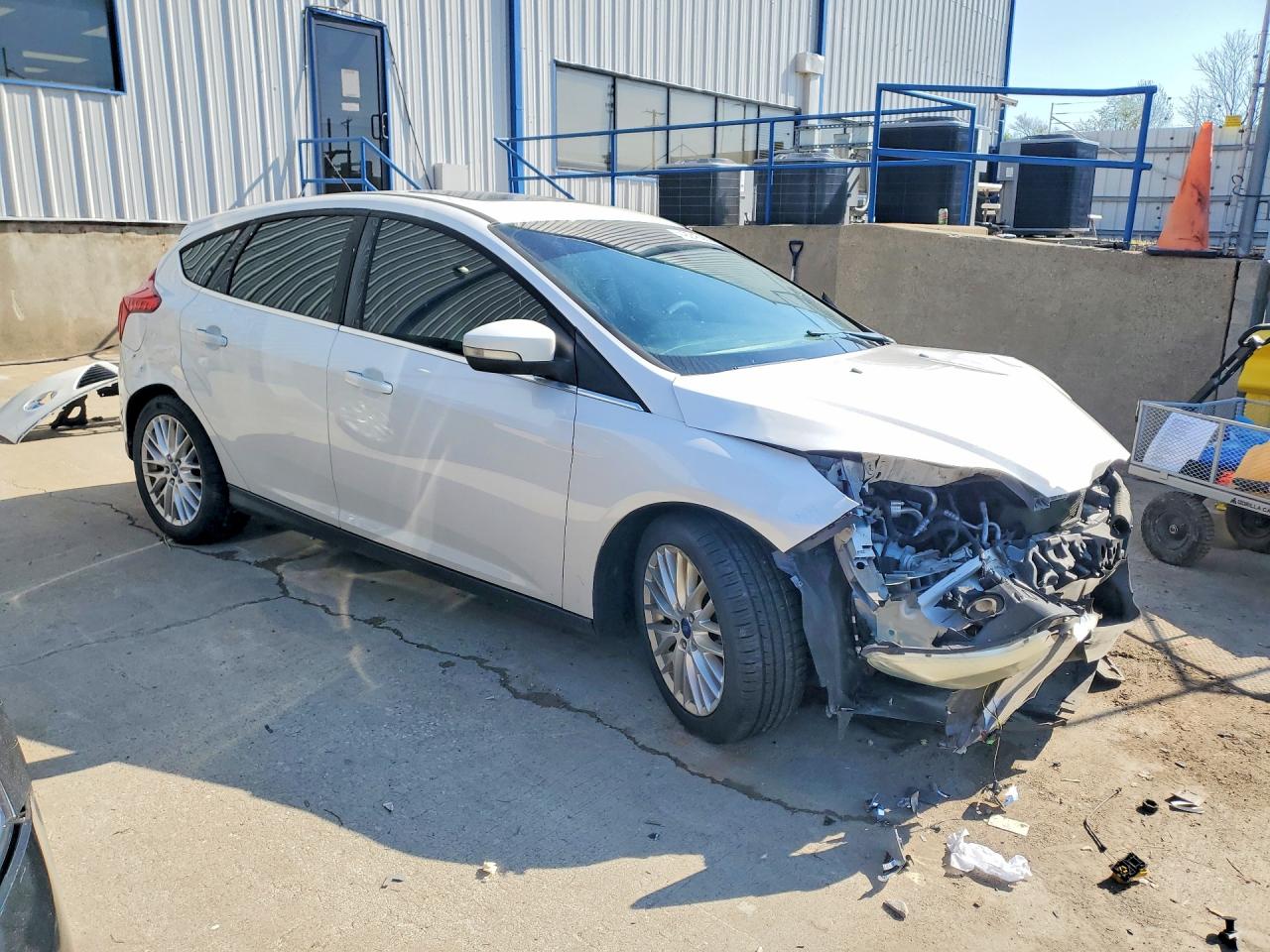 2012 Ford Focus Sel White vin: 1FAHP3M28CL214478