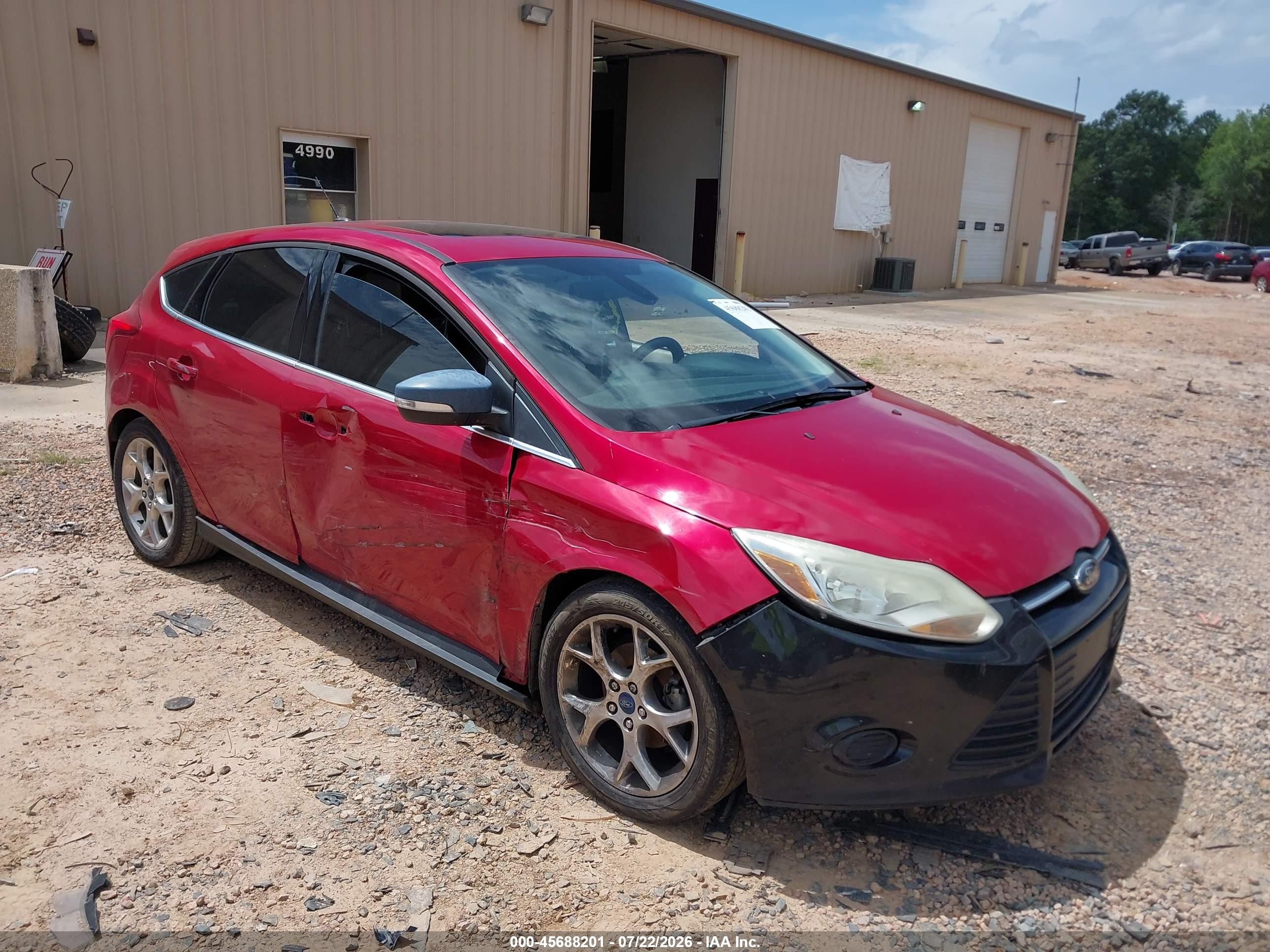 1FAHP3M28CL360217