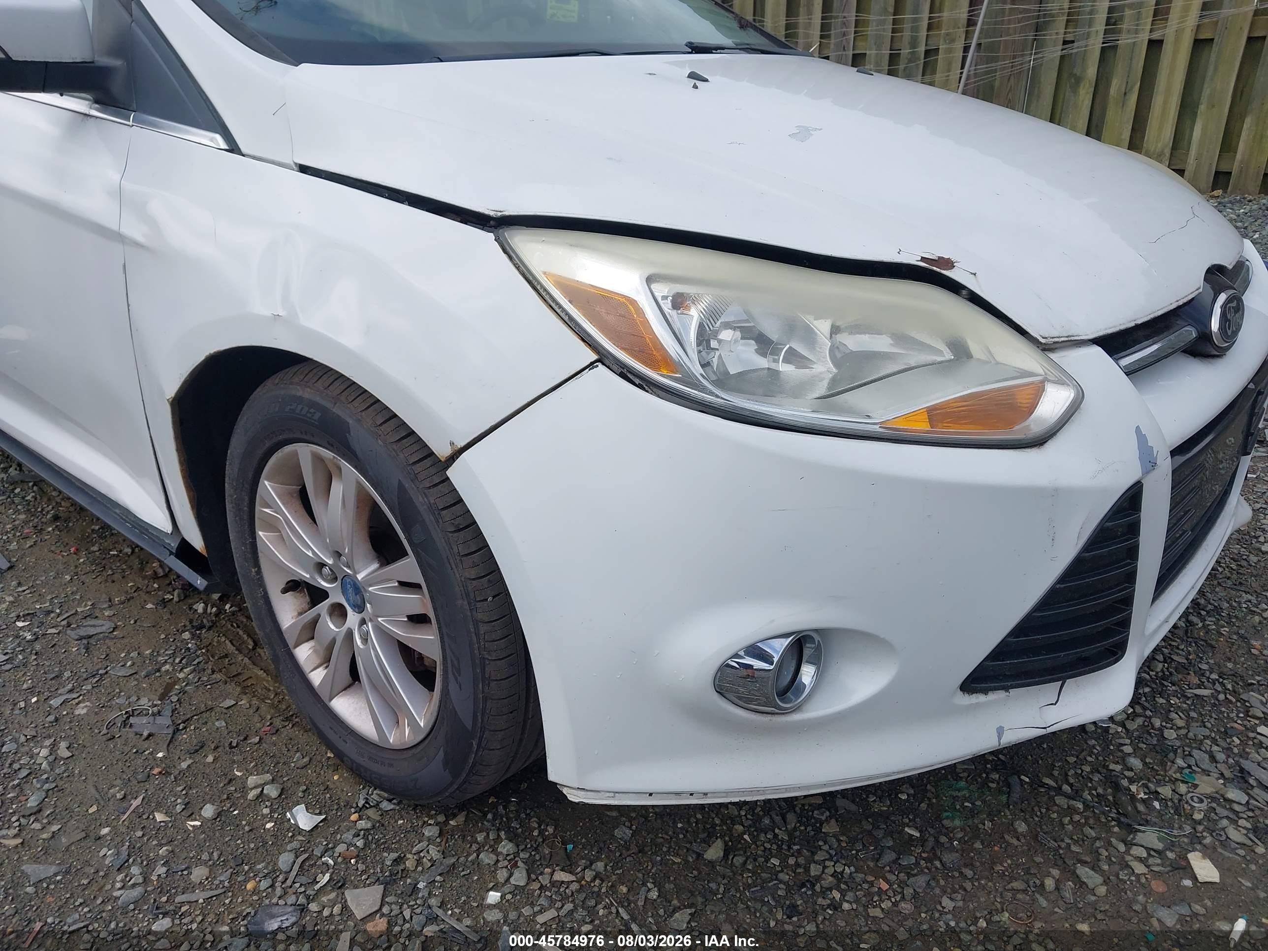 2012 Ford Focus Sel White vin: 1FAHP3M28CL393606
