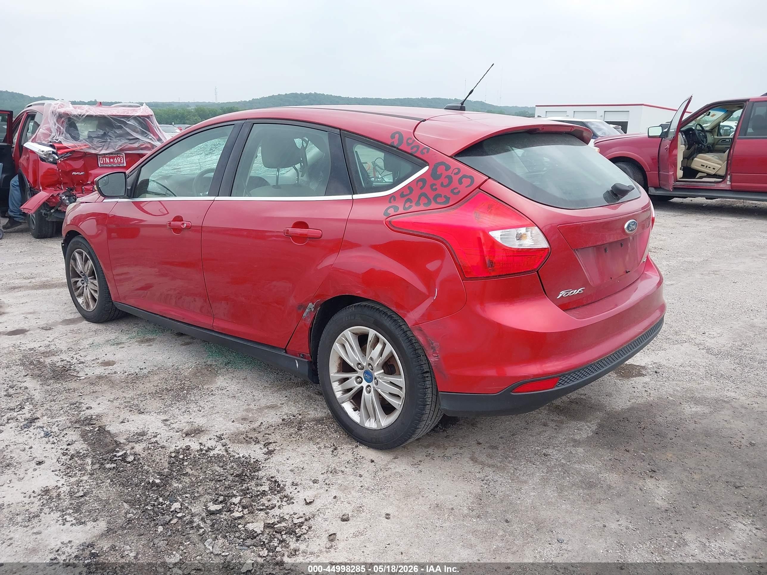 2012 Ford Focus Sel Red vin: 1FAHP3M29CL123168