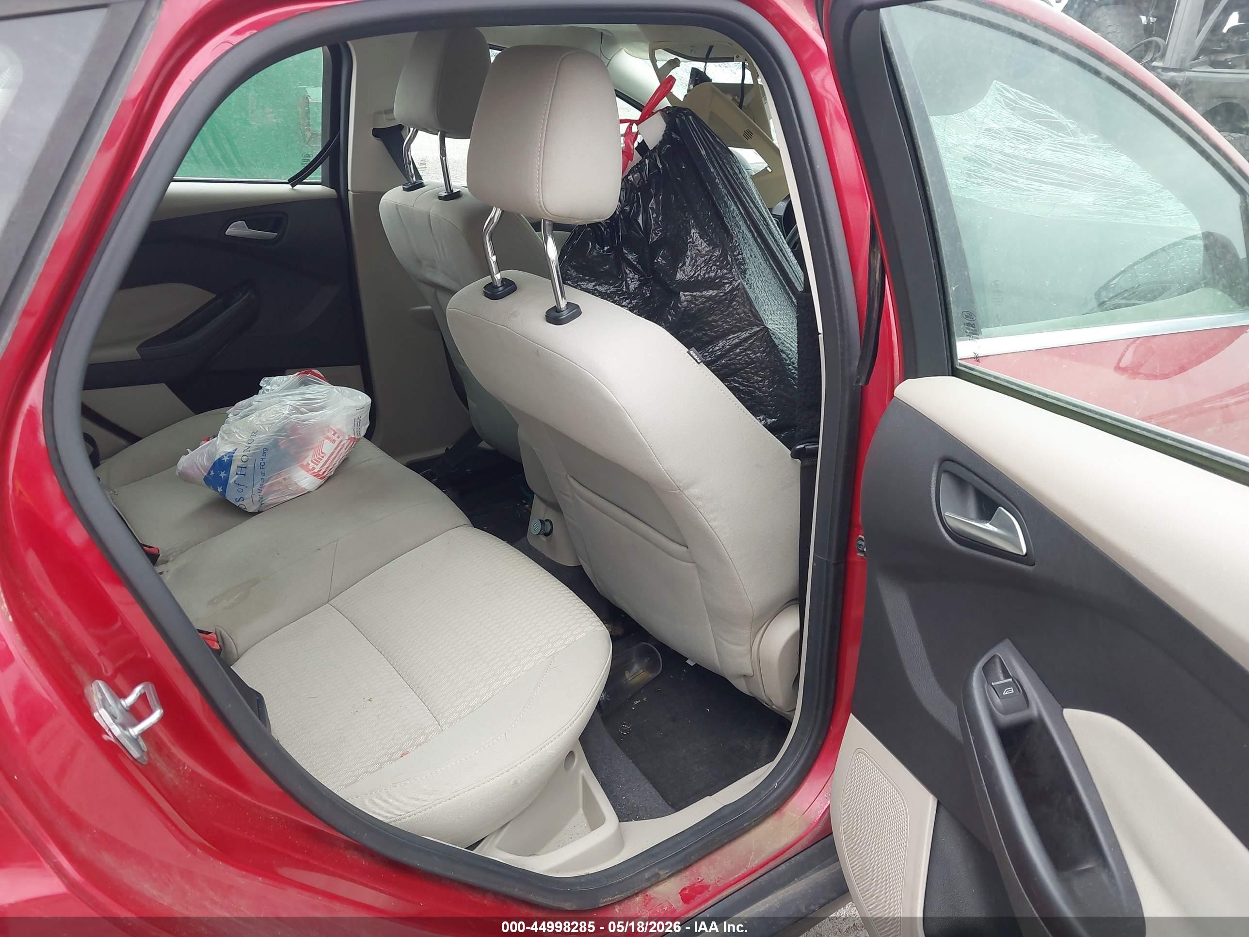 2012 Ford Focus Sel Red vin: 1FAHP3M29CL123168