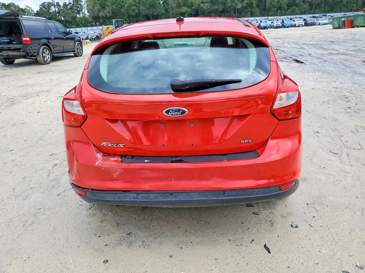 2012 Ford Focus Sel Red vin: 1FAHP3M29CL252463