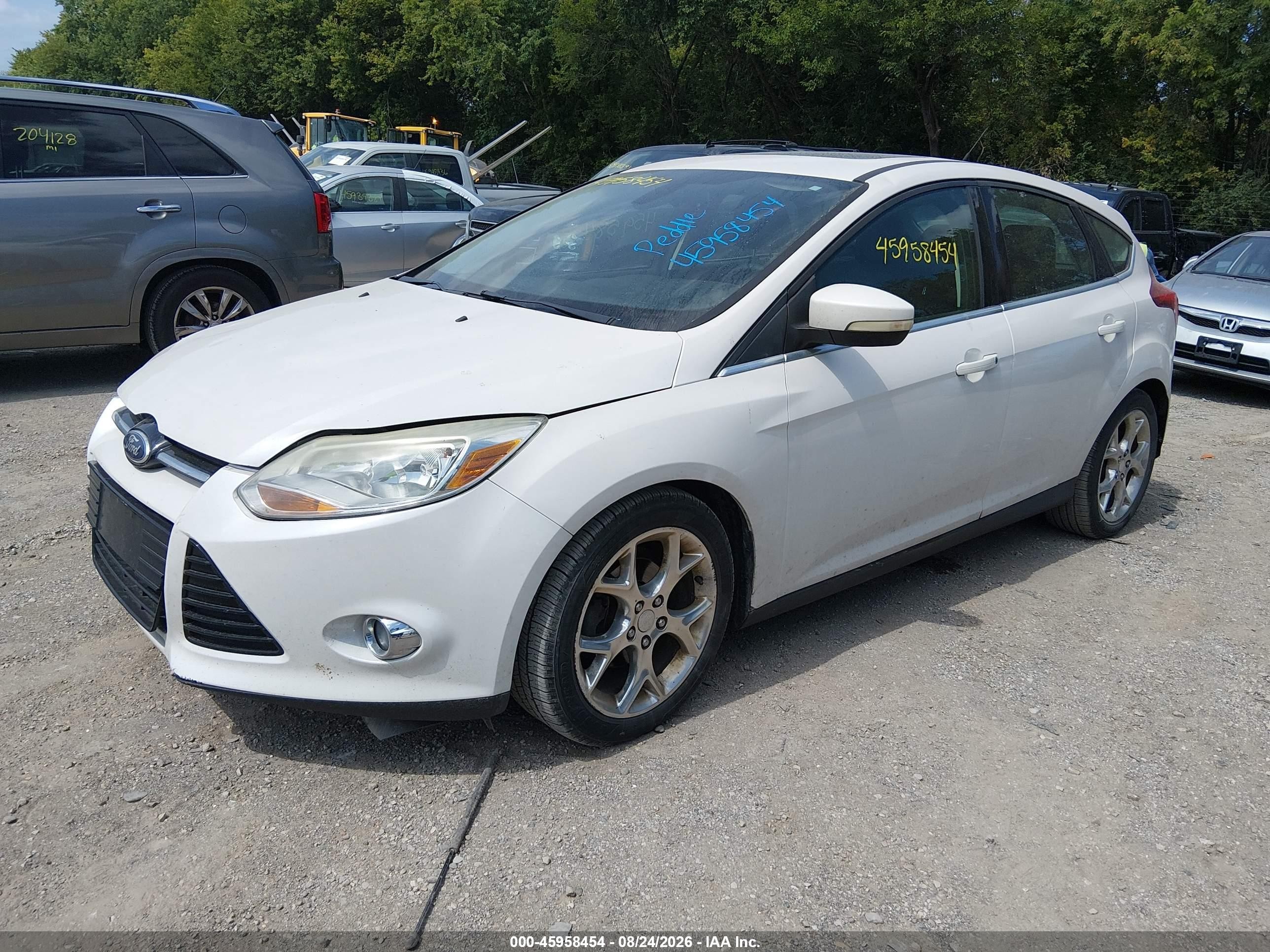 2012 Ford Focus Sel White vin: 1FAHP3M29CL409053