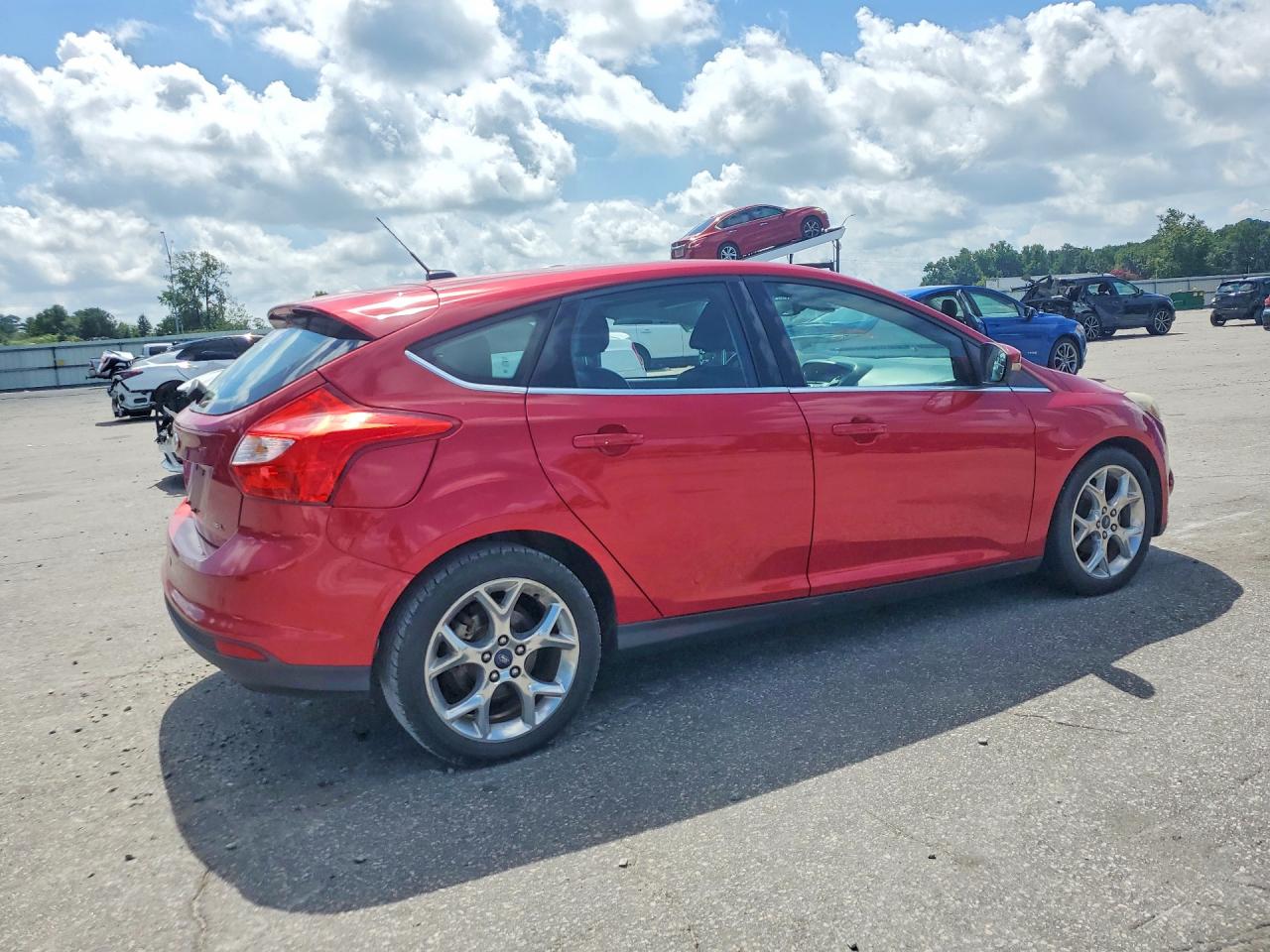 2012 Ford Focus Sel Красный vin: 1FAHP3M29CL426337