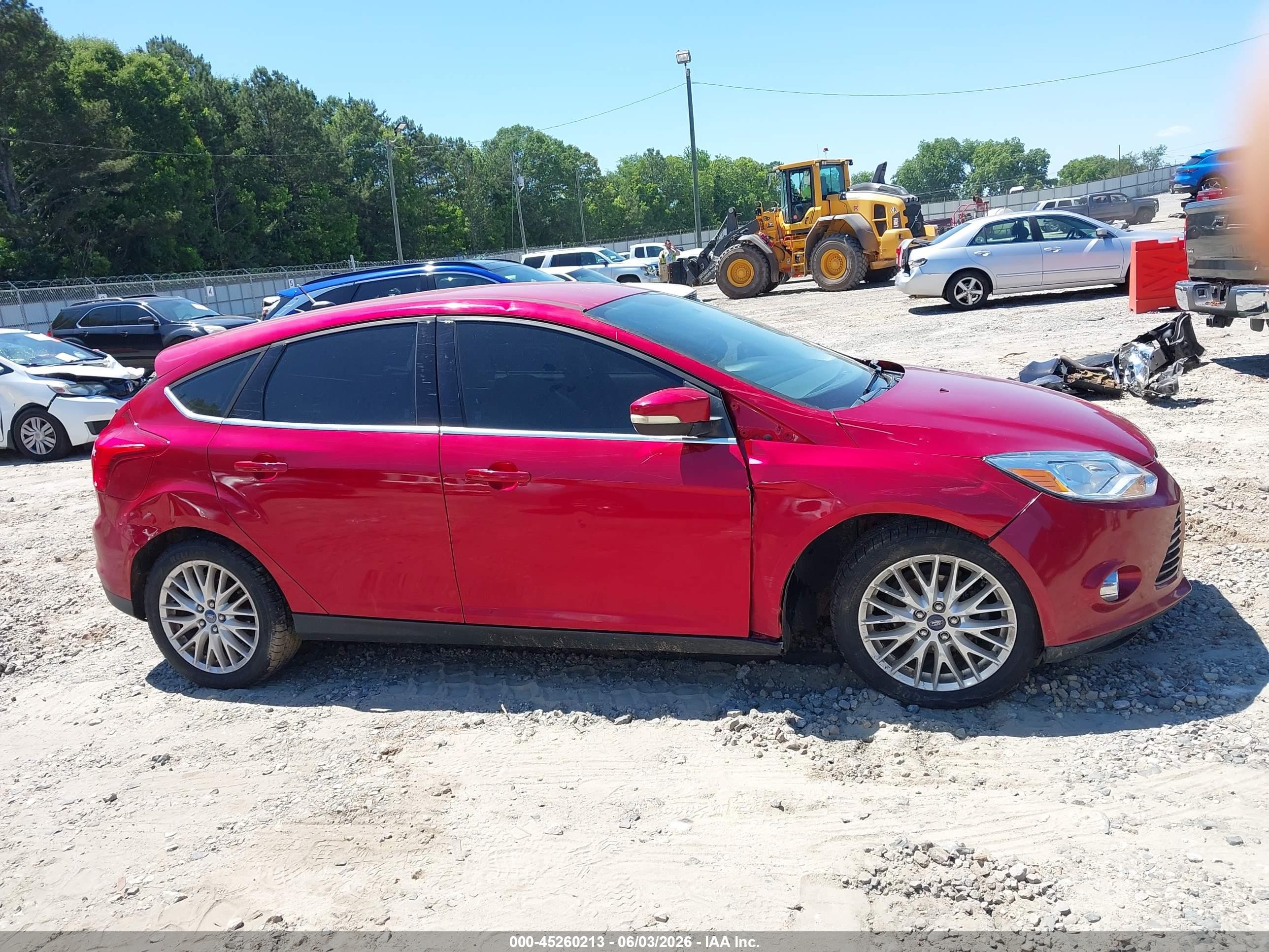 2012 Ford Focus Sel Red vin: 1FAHP3M2XCL243898