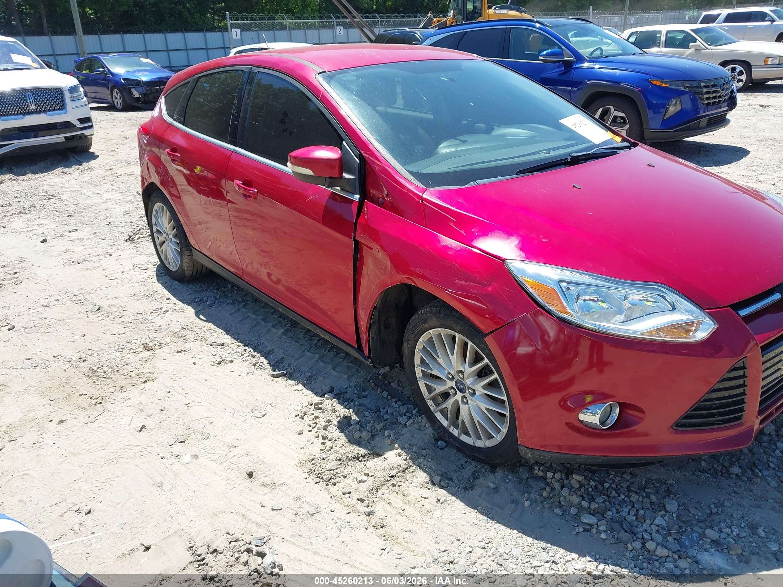 2012 Ford Focus Sel Red vin: 1FAHP3M2XCL243898