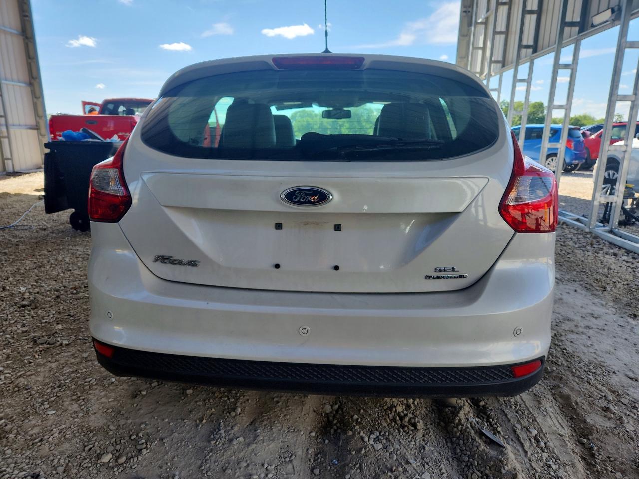 2012 Ford Focus Sel White vin: 1FAHP3M2XCL478995