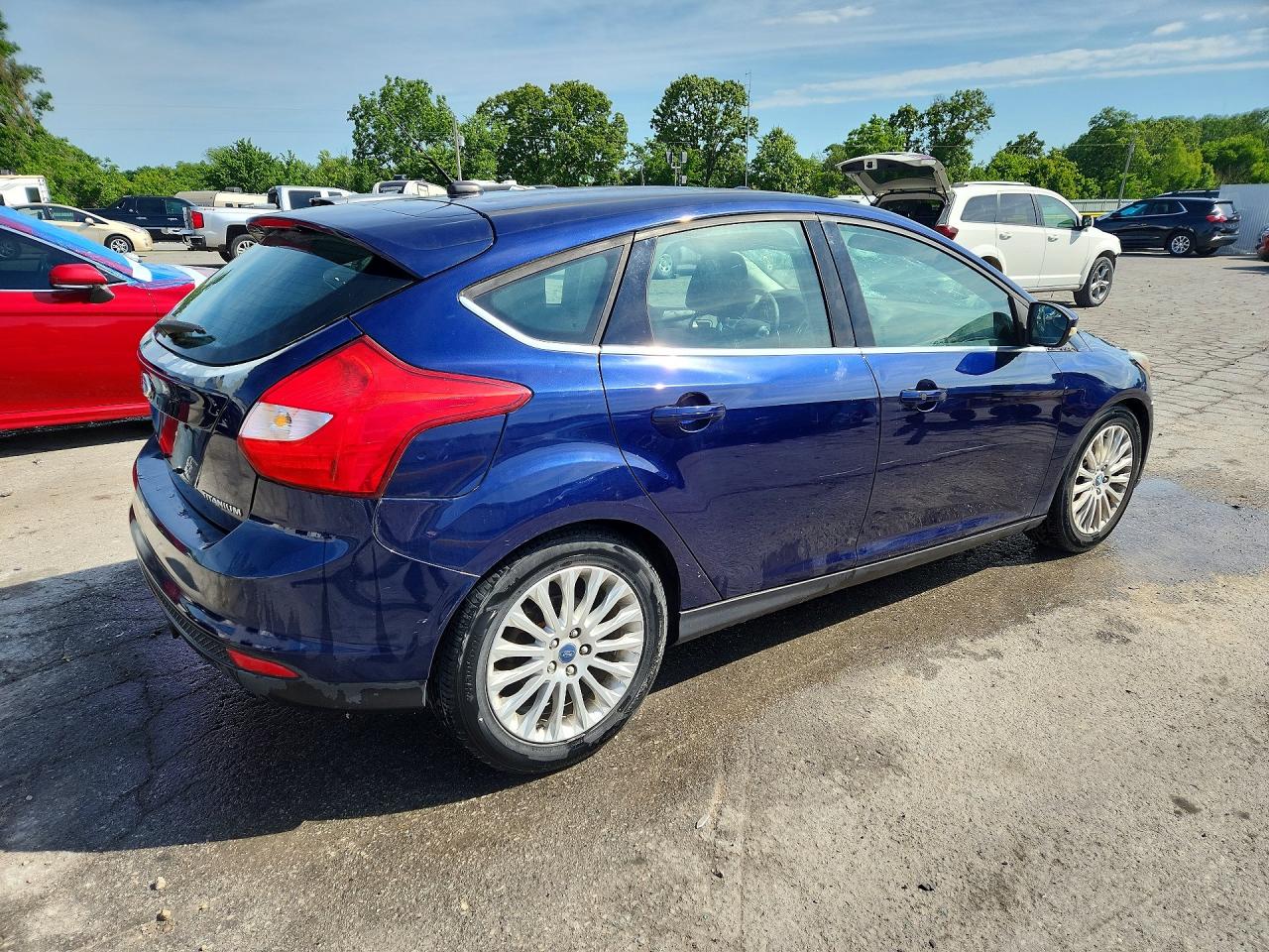 2012 Ford Focus Titanium Blue vin: 1FAHP3N20CL102434
