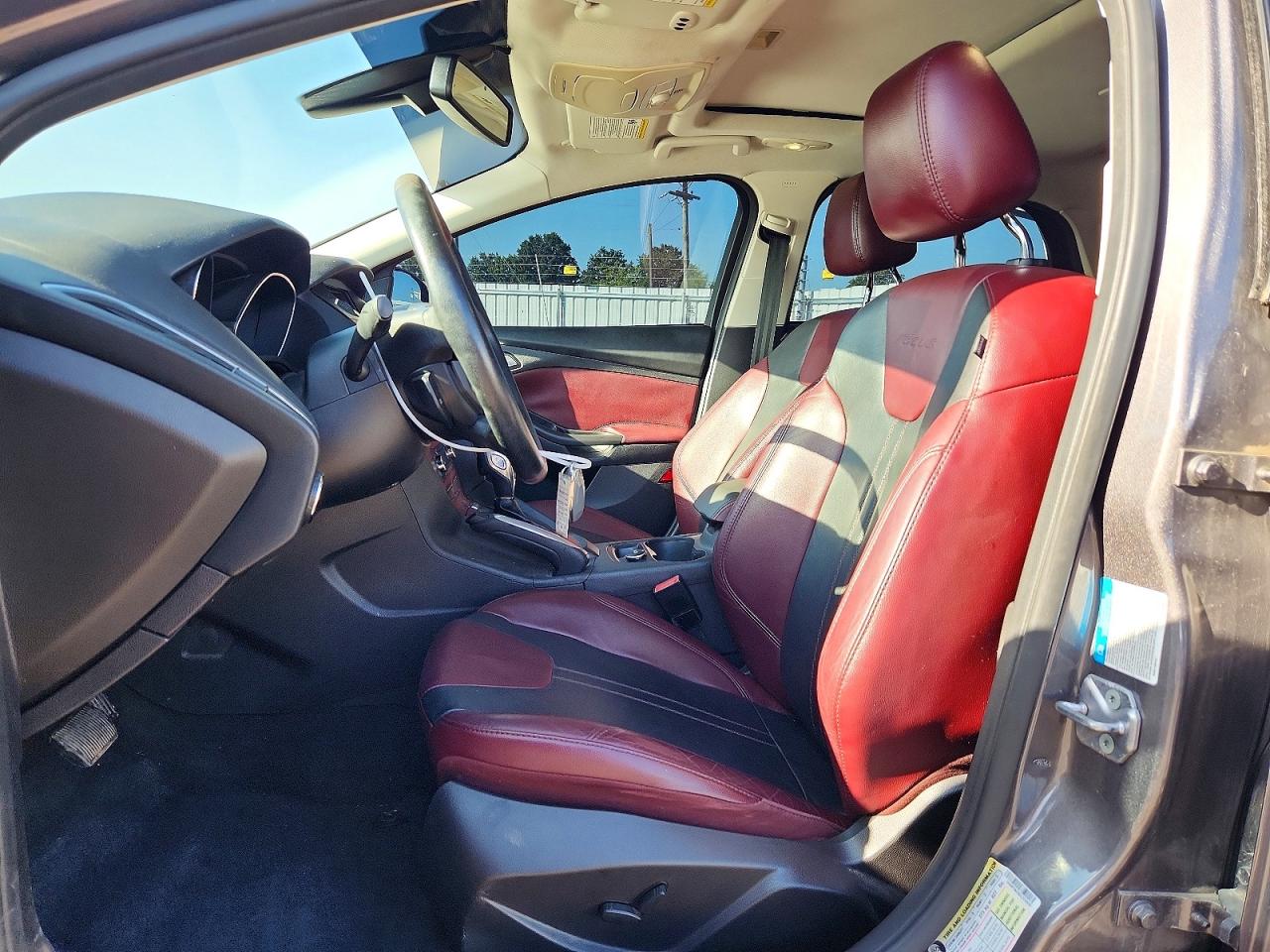 2012 Ford Focus Titanium Gray vin: 1FAHP3N20CL224629