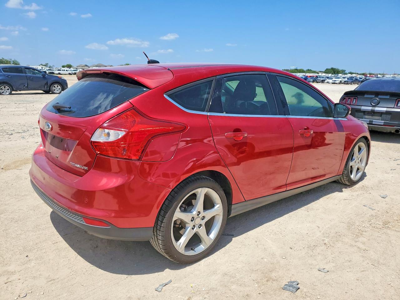 2012 Ford Focus Titanium Red vin: 1FAHP3N20CL235176