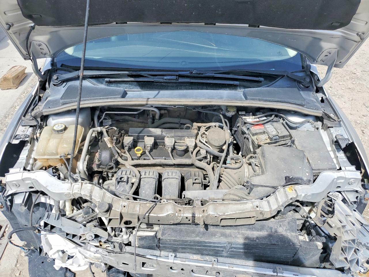 2012 Ford Focus Titanium Silver vin: 1FAHP3N20CL236084