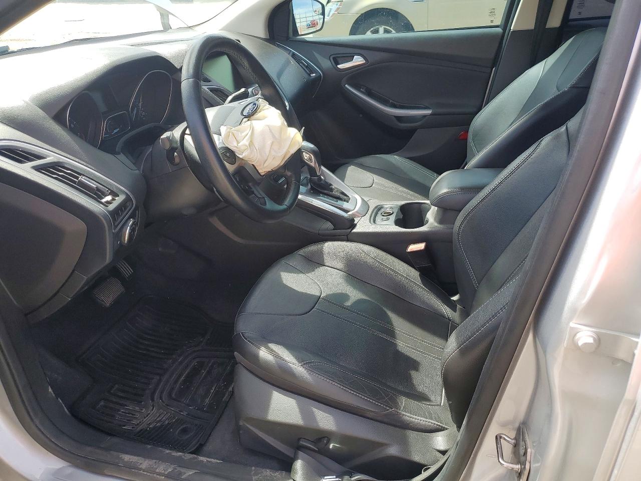 2012 Ford Focus Titanium Silver vin: 1FAHP3N20CL236084