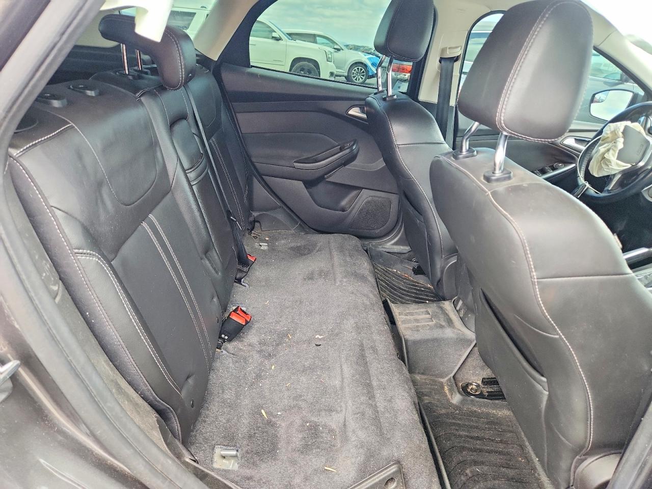 2012 Ford Focus Titanium Gray vin: 1FAHP3N20CL343412
