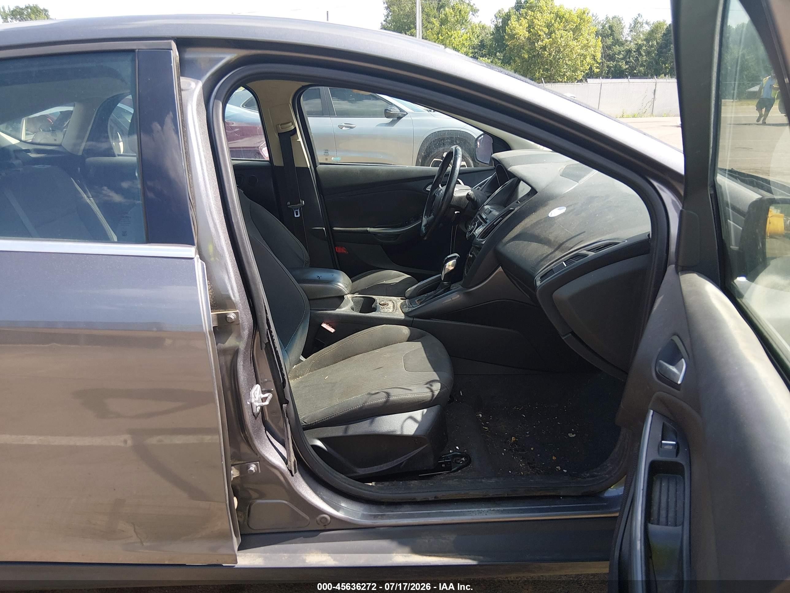 2012 Ford Focus Titanium Gray vin: 1FAHP3N21CL144966