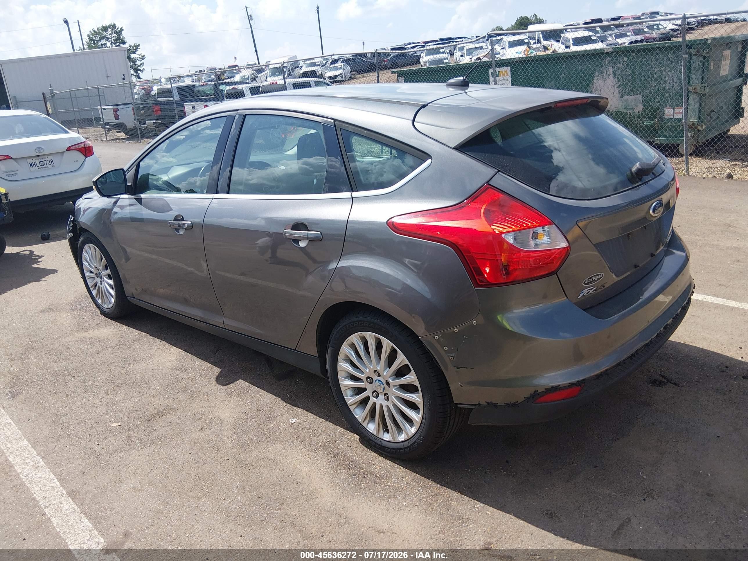 2012 Ford Focus Titanium Gray vin: 1FAHP3N21CL144966