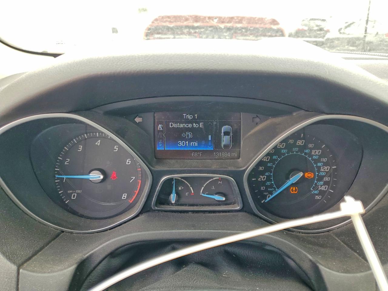 2012 Ford Focus Titanium White vin: 1FAHP3N21CL195058