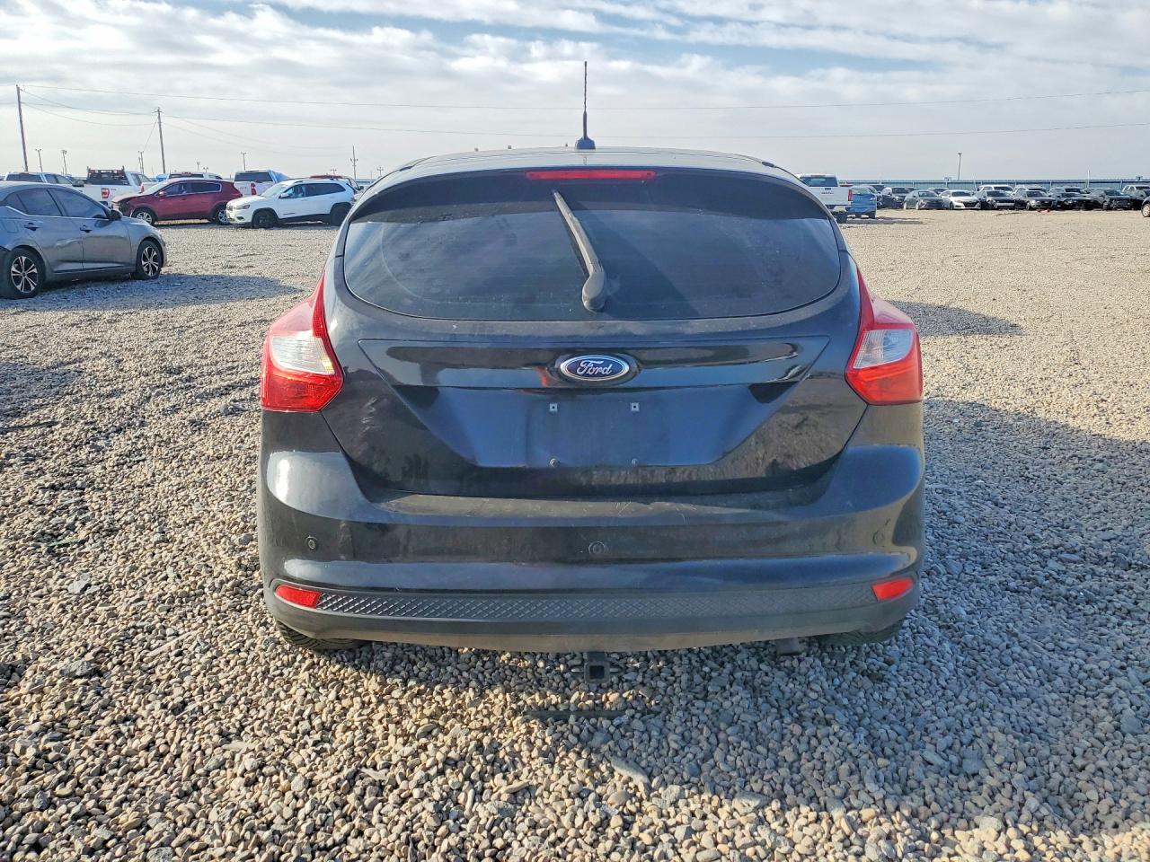 2012 Ford Focus Titanium Black vin: 1FAHP3N21CL262600