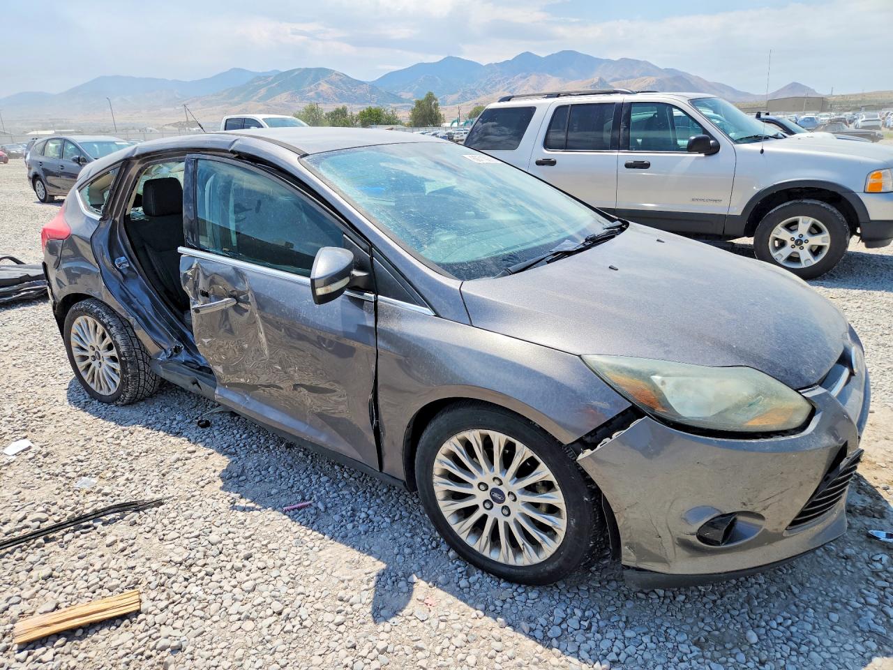 2012 Ford Focus Titanium Gray vin: 1FAHP3N21CL426797