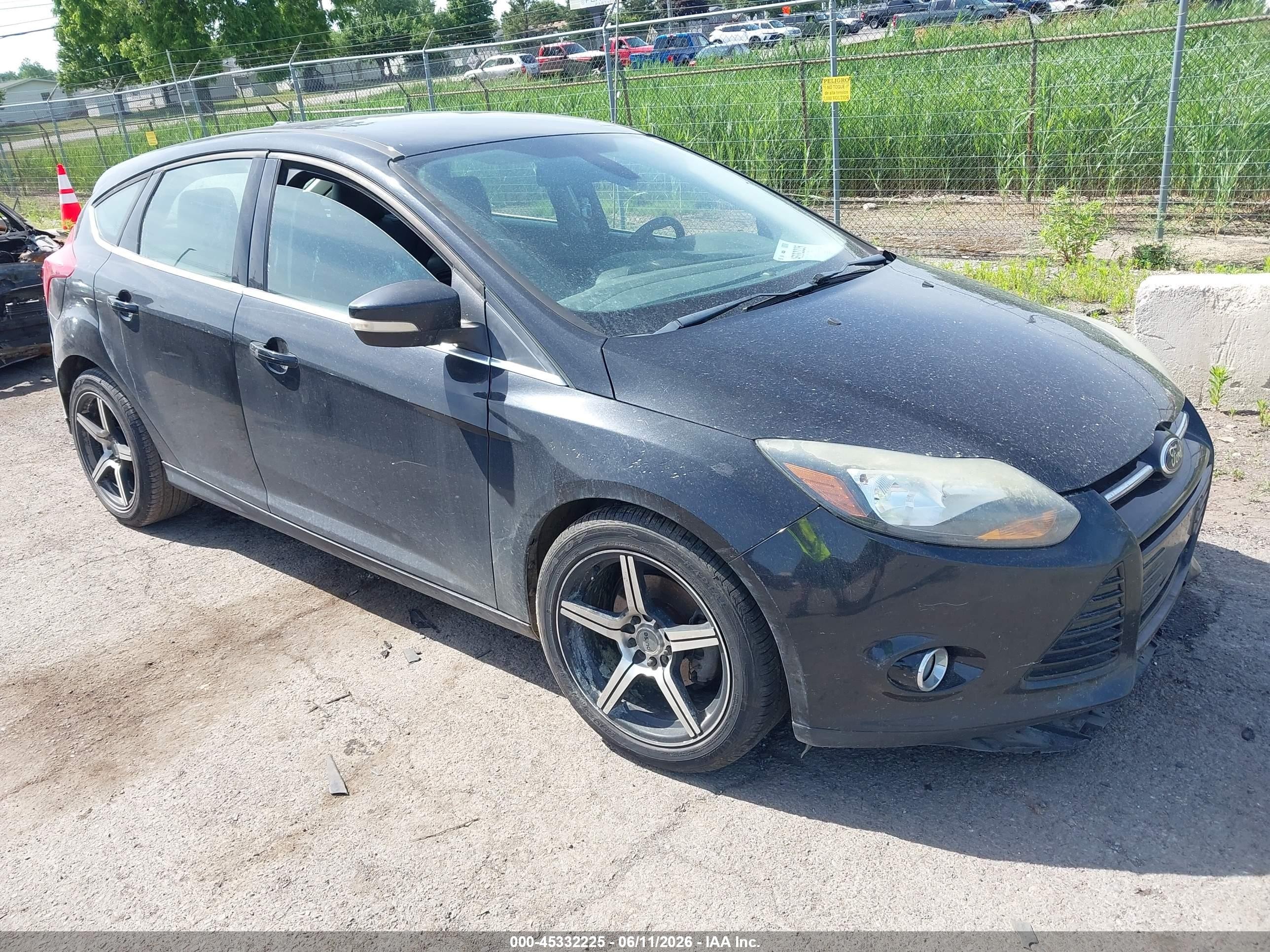 2012 Ford Focus Titanium Black vin: 1FAHP3N22CL354640