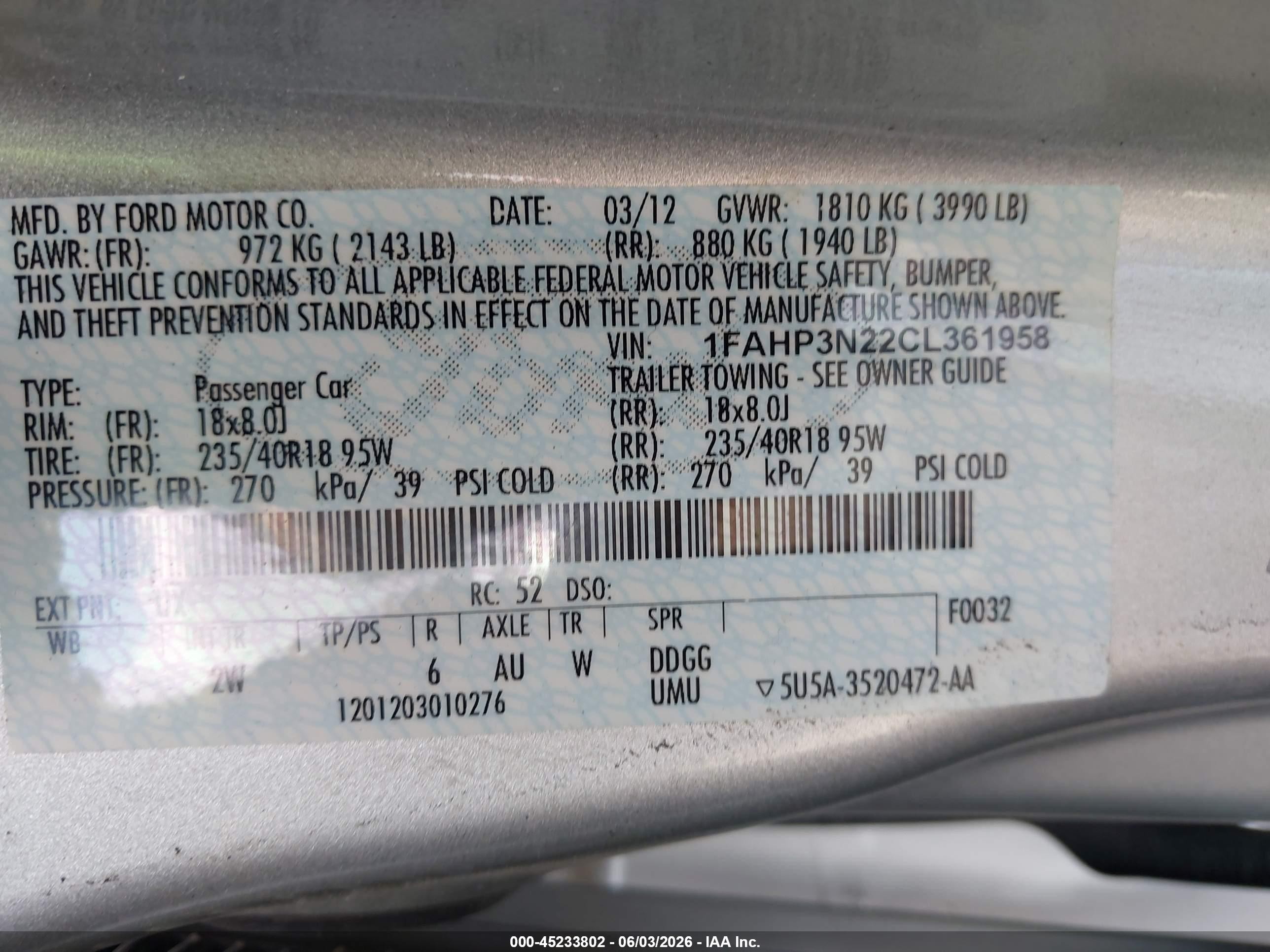 2012 Ford Focus Titanium Silver vin: 1FAHP3N22CL361958
