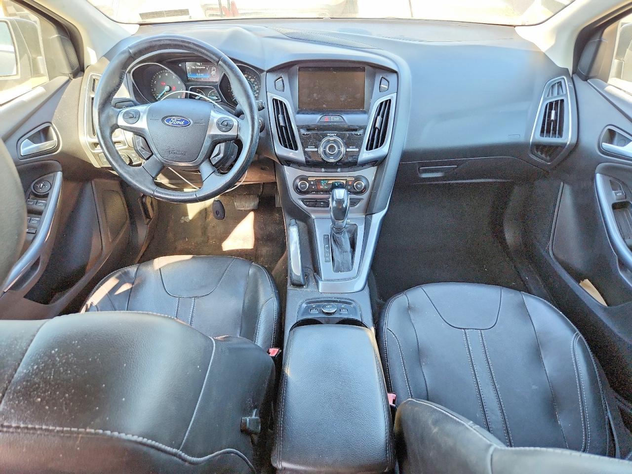 2012 Ford Focus Titanium Gray vin: 1FAHP3N22CL402153