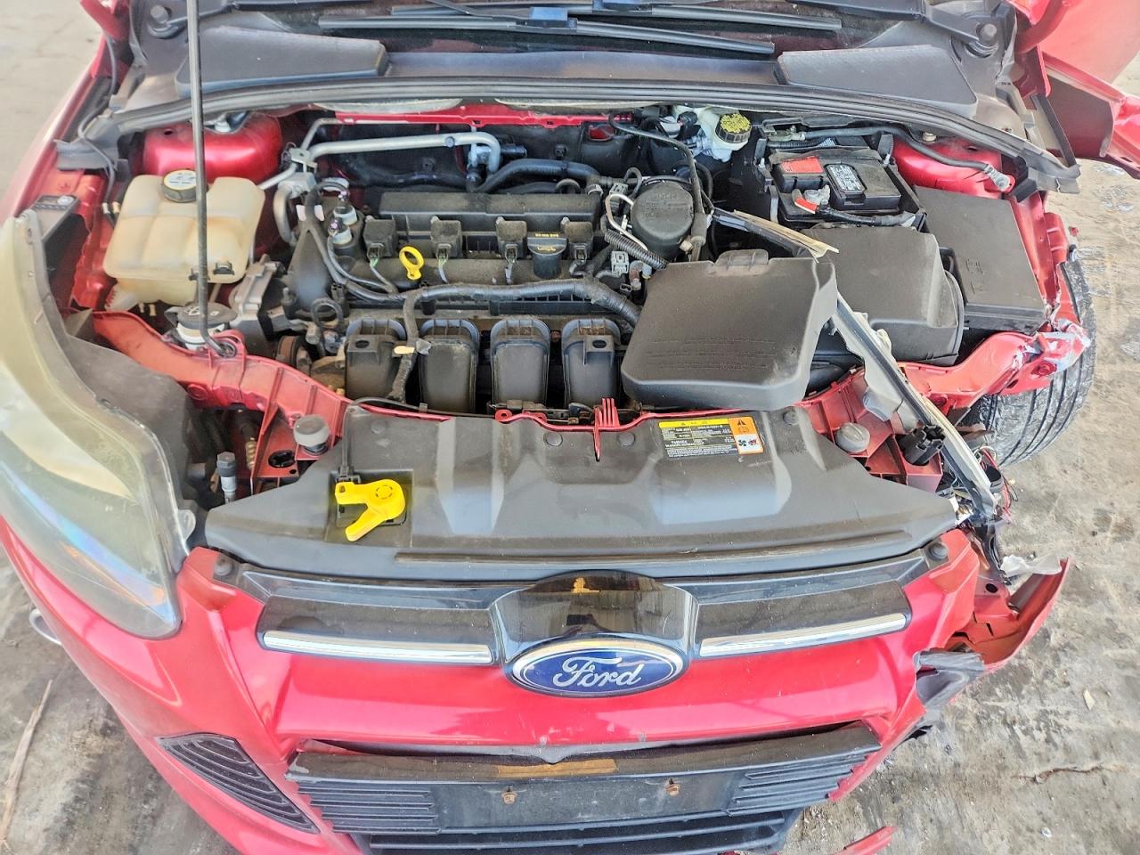 2012 Ford Focus Titanium Red vin: 1FAHP3N22CL461851