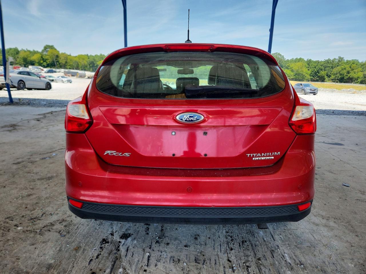 2012 Ford Focus Titanium Red vin: 1FAHP3N22CL461851