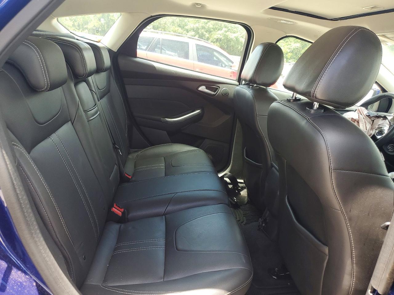 2012 Ford Focus Titanium Синий vin: 1FAHP3N23CL205072