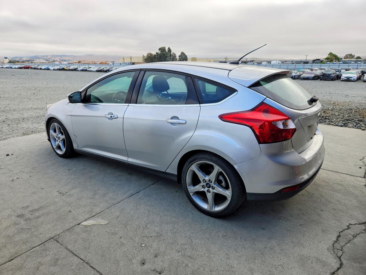 2012 Ford Focus Titanium Silver vin: 1FAHP3N23CL295341