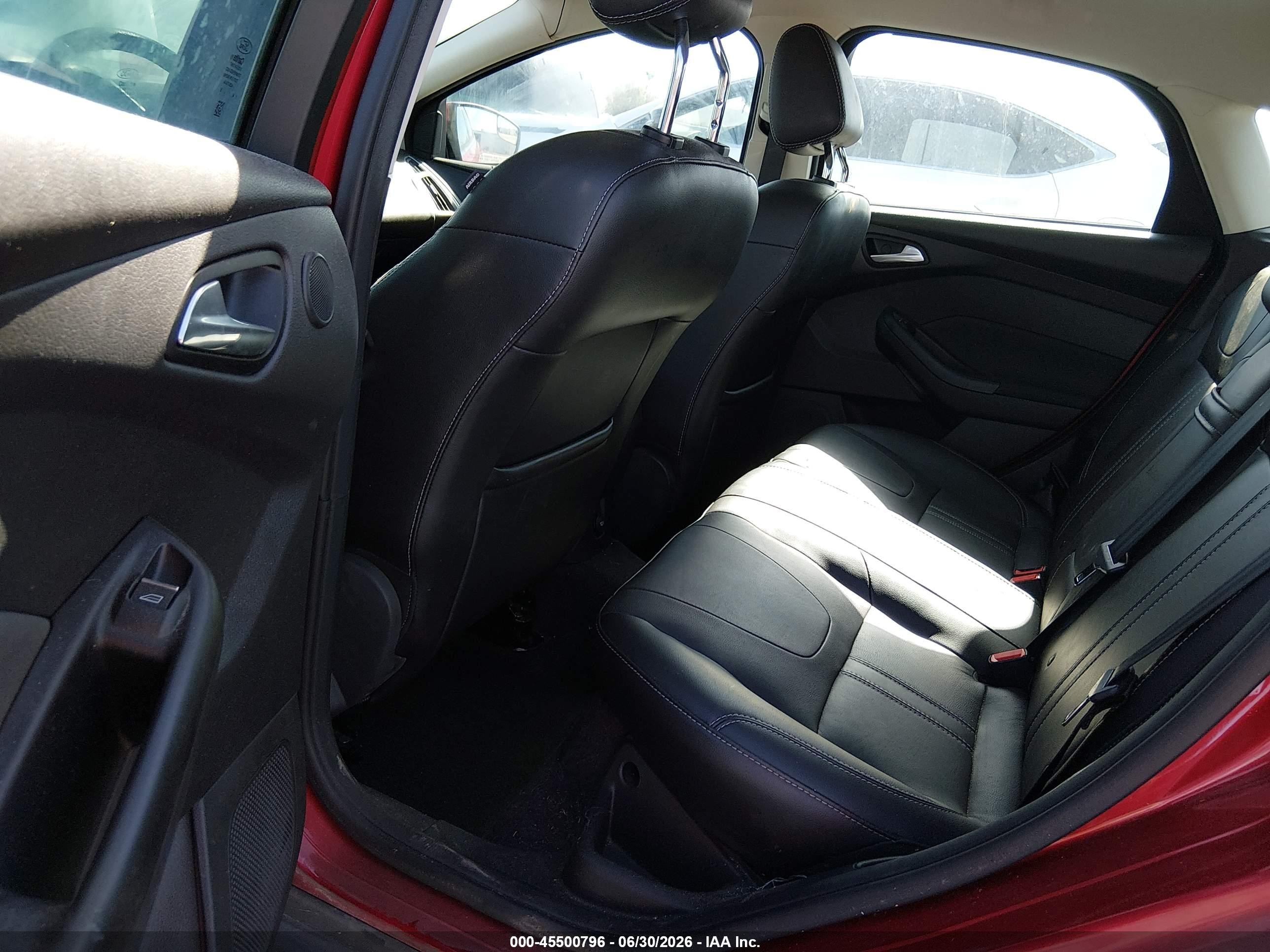 2012 Ford Focus Titanium Red vin: 1FAHP3N23CL309240