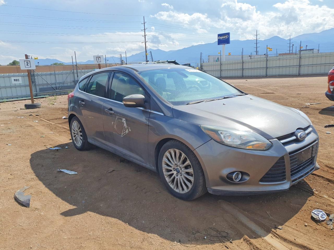 2012 Ford Focus Titanium Gray vin: 1FAHP3N23CL330122