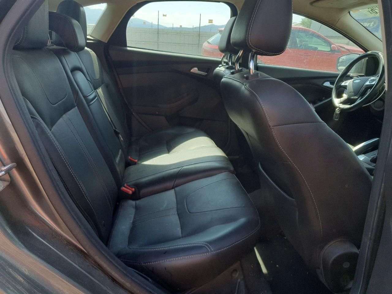 2012 Ford Focus Titanium Gray vin: 1FAHP3N23CL330122