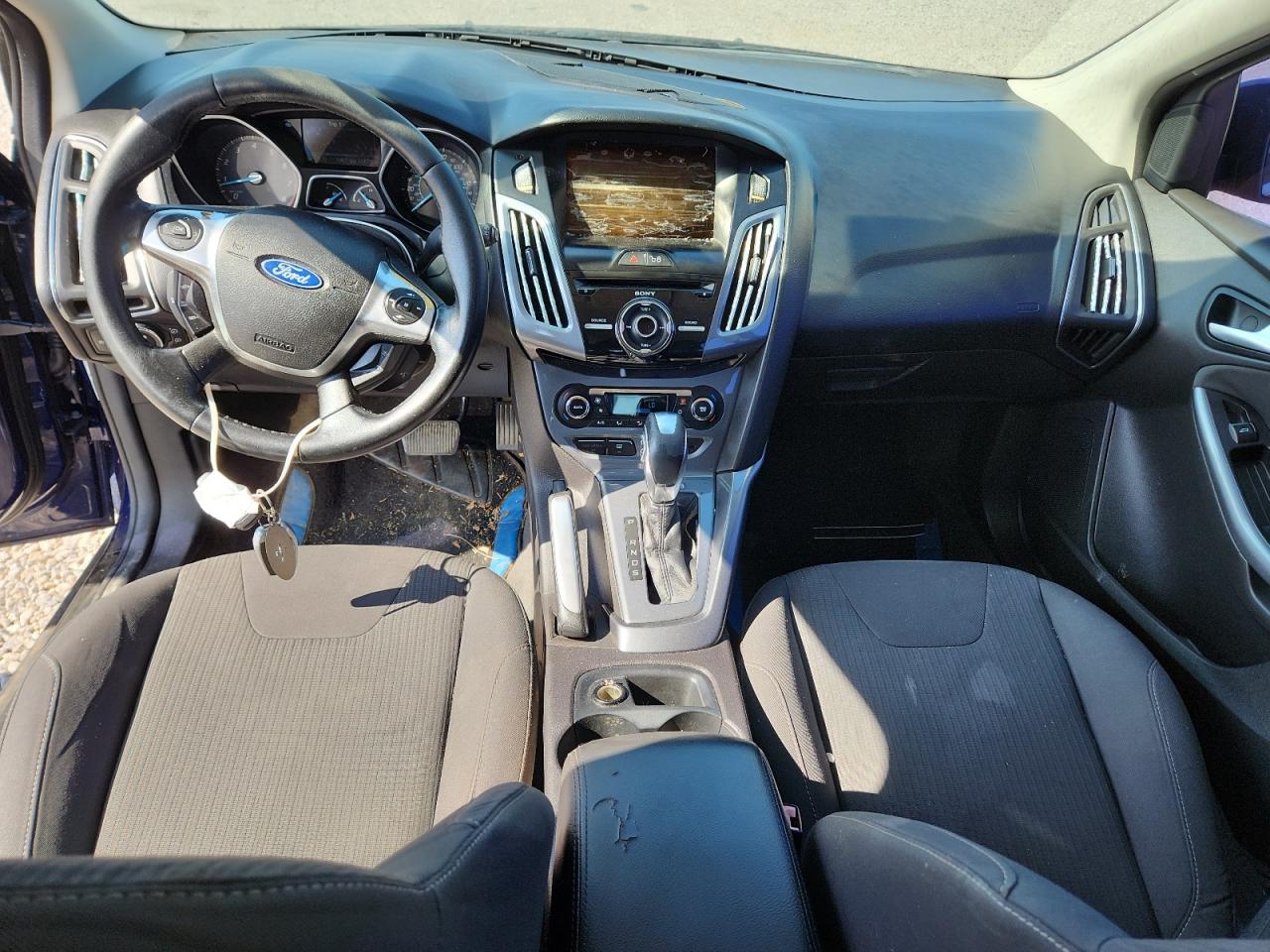 2012 Ford Focus Titanium Blue vin: 1FAHP3N24CL111024