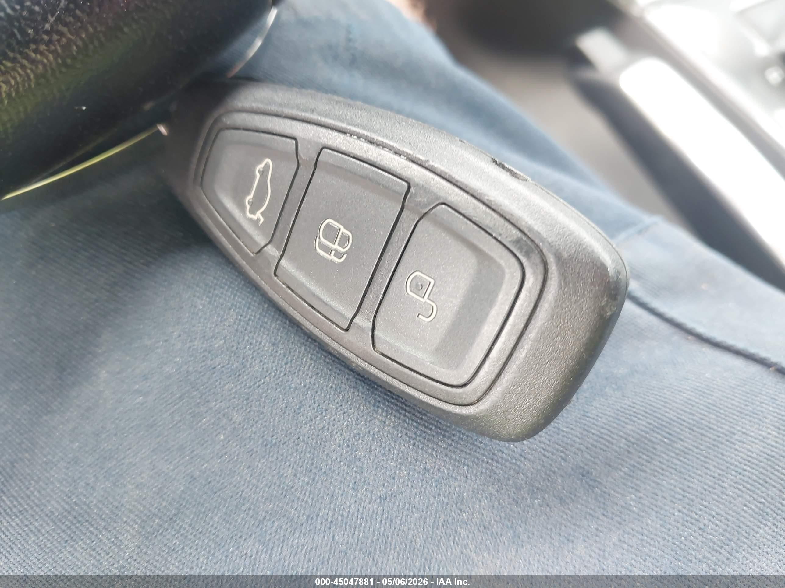 2012 Ford Focus Titanium Белый vin: 1FAHP3N24CL193756