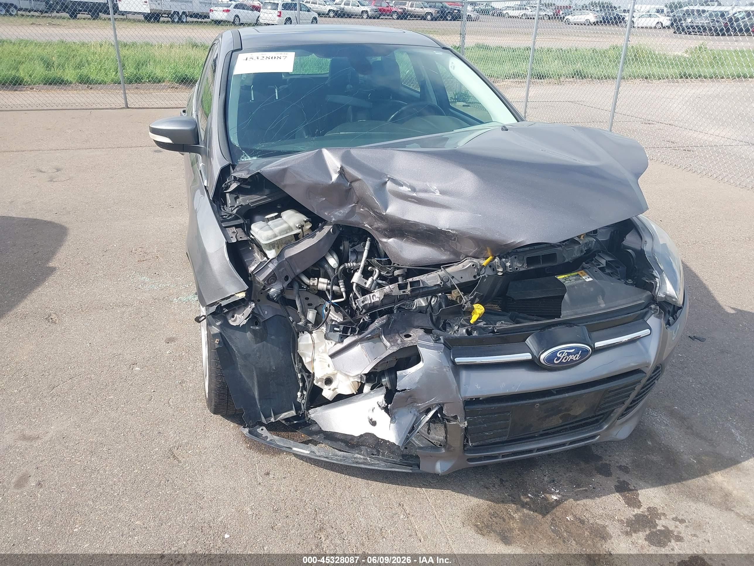 2012 Ford Focus Titanium Gray vin: 1FAHP3N24CL292691